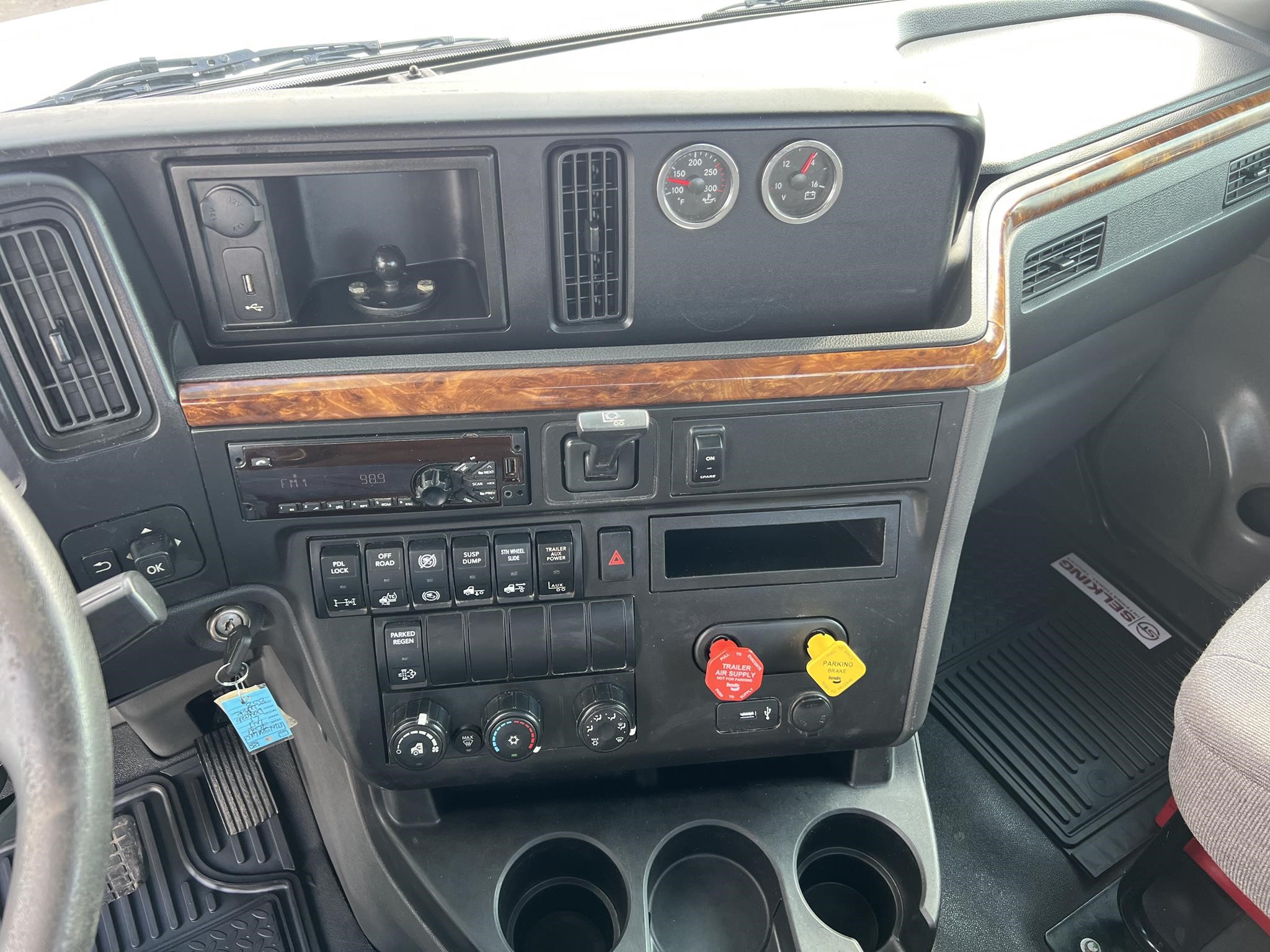 2021 INTERNATIONAL LT 11003337047 2021 INTERNATIONAL LT 11003337047