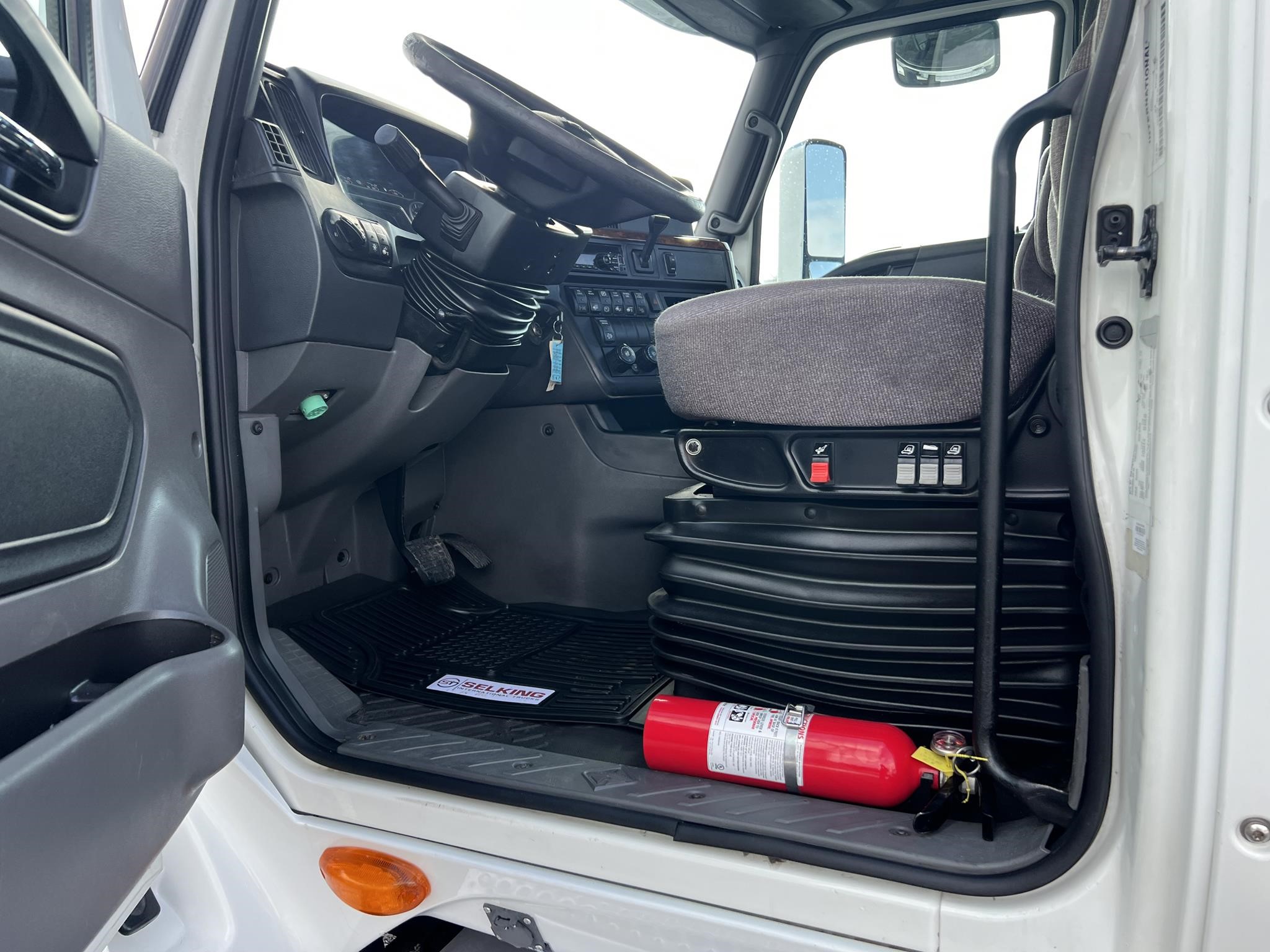 2021 INTERNATIONAL LT 2021 INTERNATIONAL LT - image 6 of 6