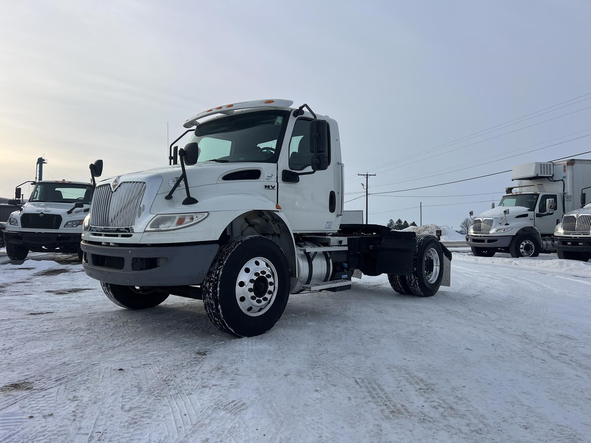 2021 INTERNATIONAL MV 2021 INTERNATIONAL MV - image 1 of 6