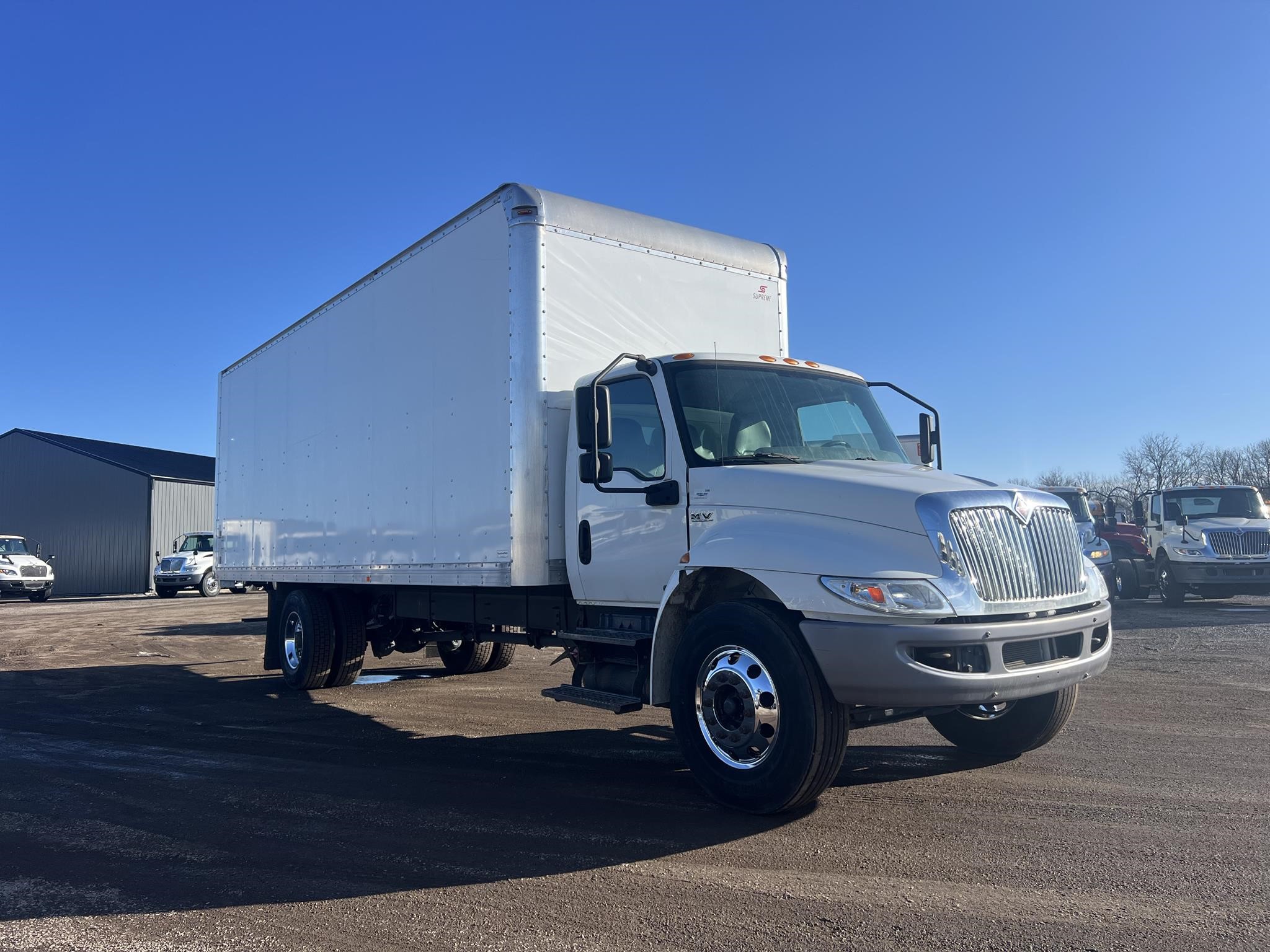 2019 INTERNATIONAL MV 2019 INTERNATIONAL MV - image 2 of 6