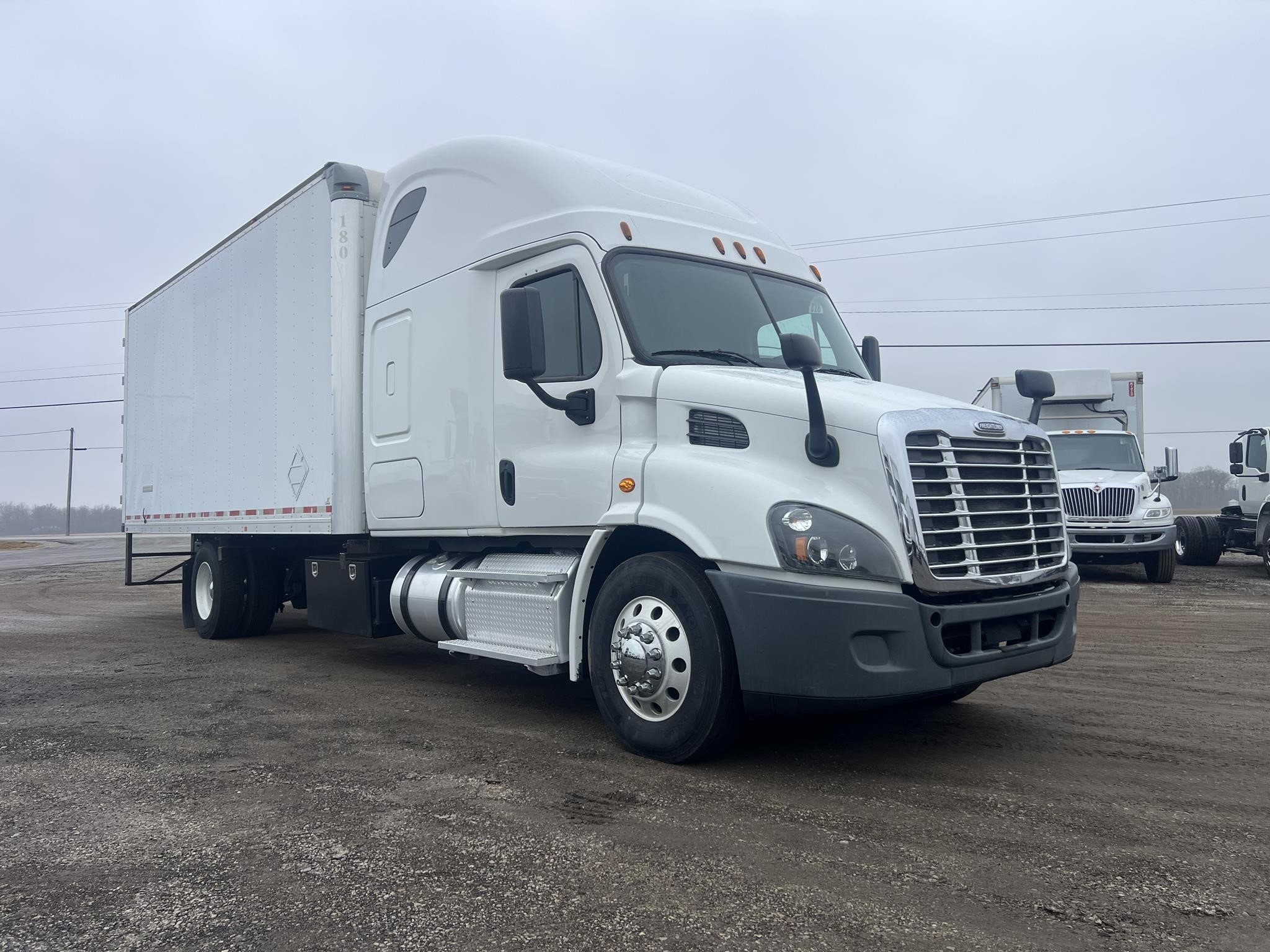 2016 FREIGHTLINER CASCADIA 113 2016 FREIGHTLINER CASCADIA 113 - image 1 of 6