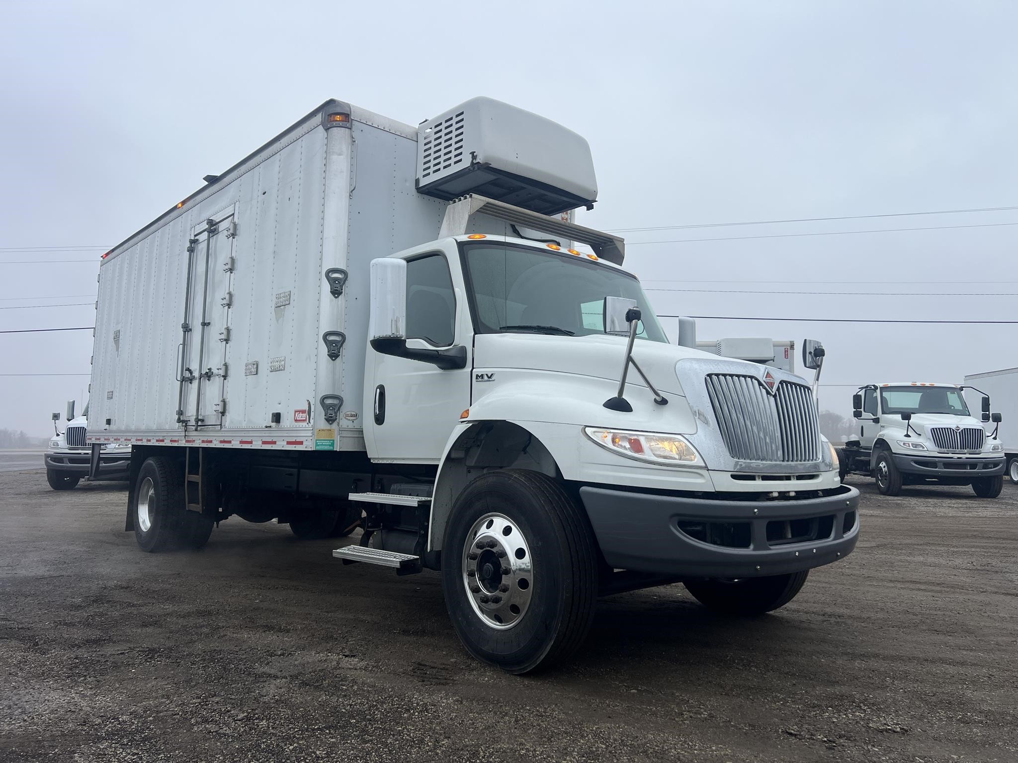 2019 INTERNATIONAL MV 2019 INTERNATIONAL MV - image 2 of 6