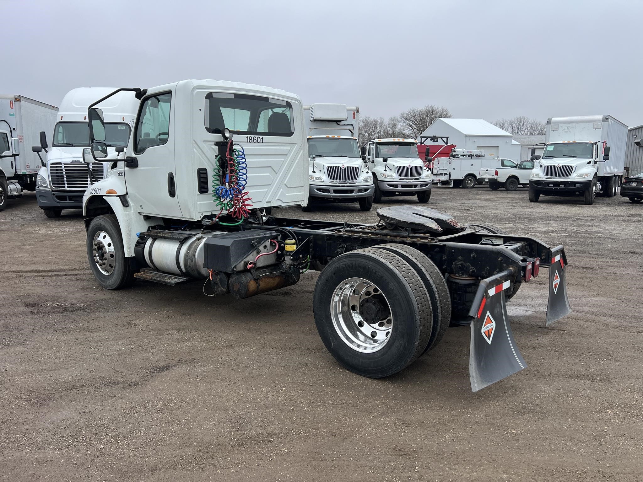 2021 INTERNATIONAL MV 2021 INTERNATIONAL MV - image 4 of 6