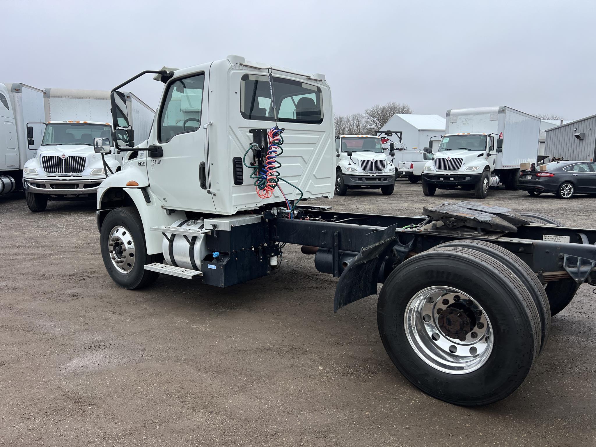 2021 INTERNATIONAL MV 2021 INTERNATIONAL MV - image 4 of 6