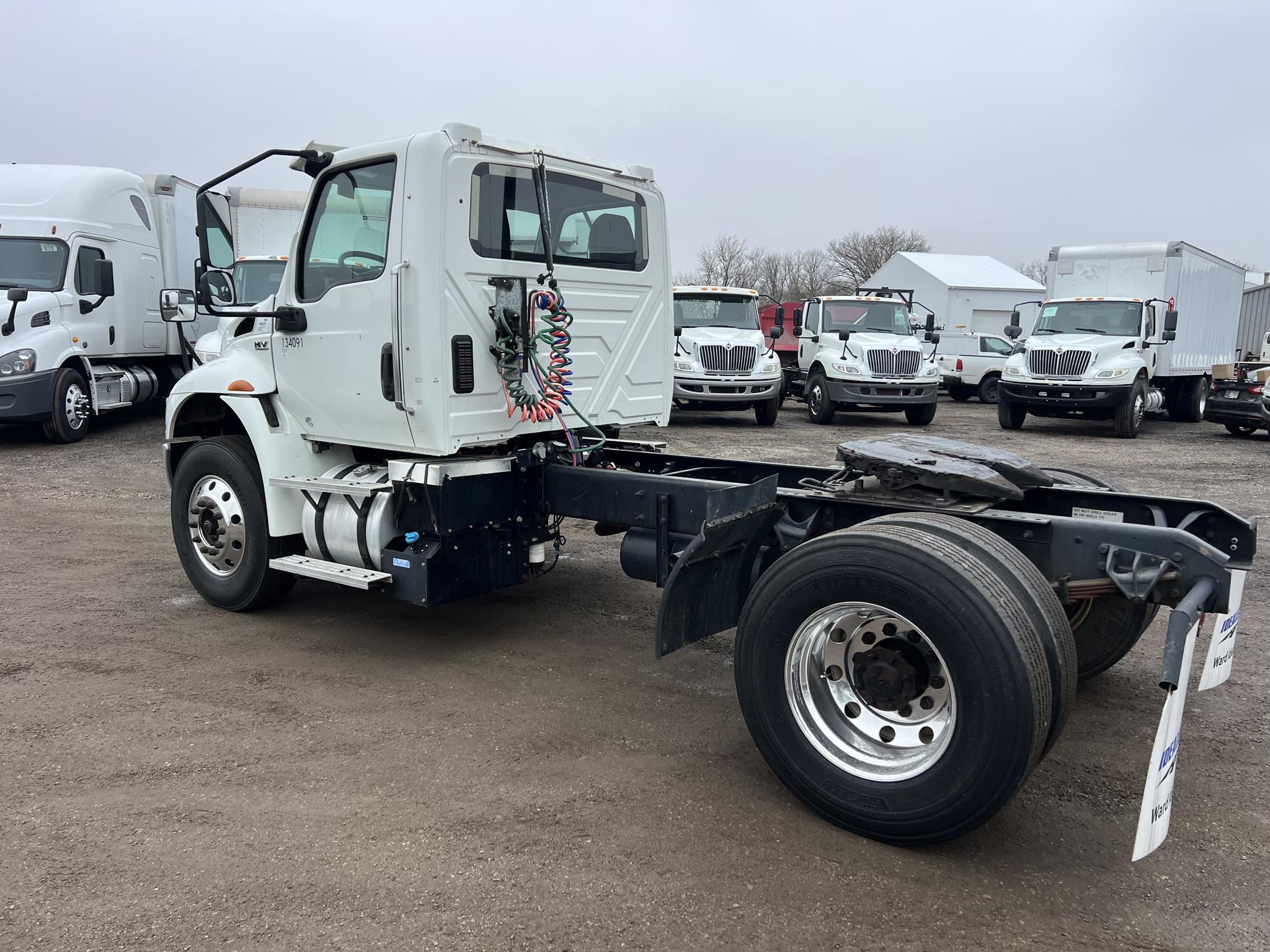 2021 INTERNATIONAL MV 2021 INTERNATIONAL MV - image 4 of 6