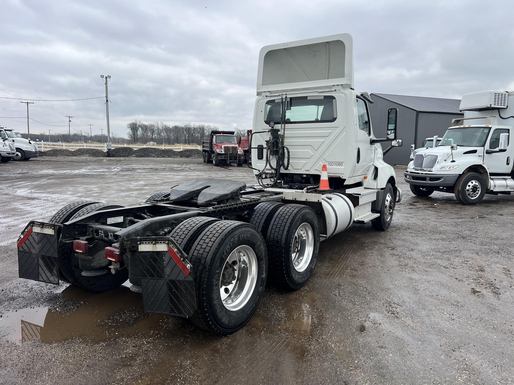 2021 INTERNATIONAL LT 2021 INTERNATIONAL LT - image 3 of 6