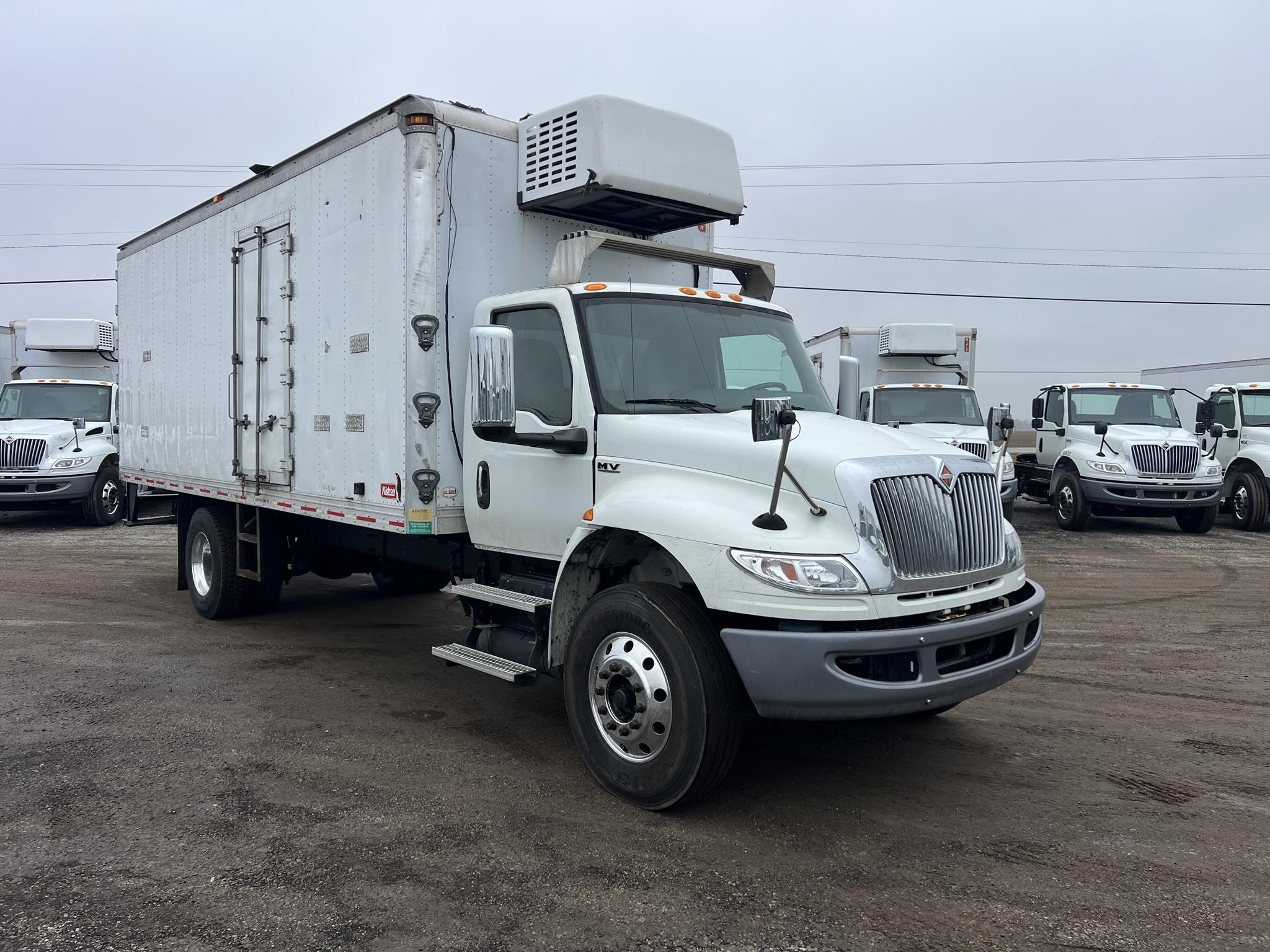 2019 INTERNATIONAL MV 2019 INTERNATIONAL MV - image 2 of 6