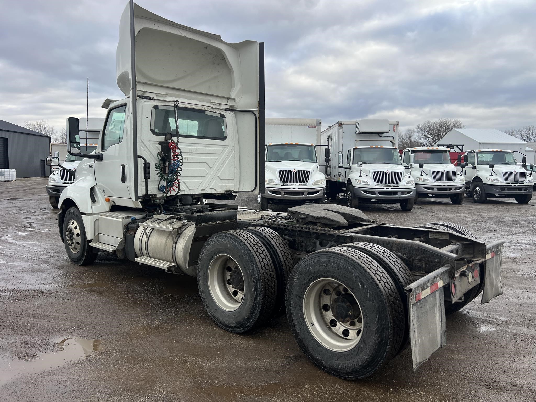 2020 INTERNATIONAL LT 2020 INTERNATIONAL LT - image 4 of 6