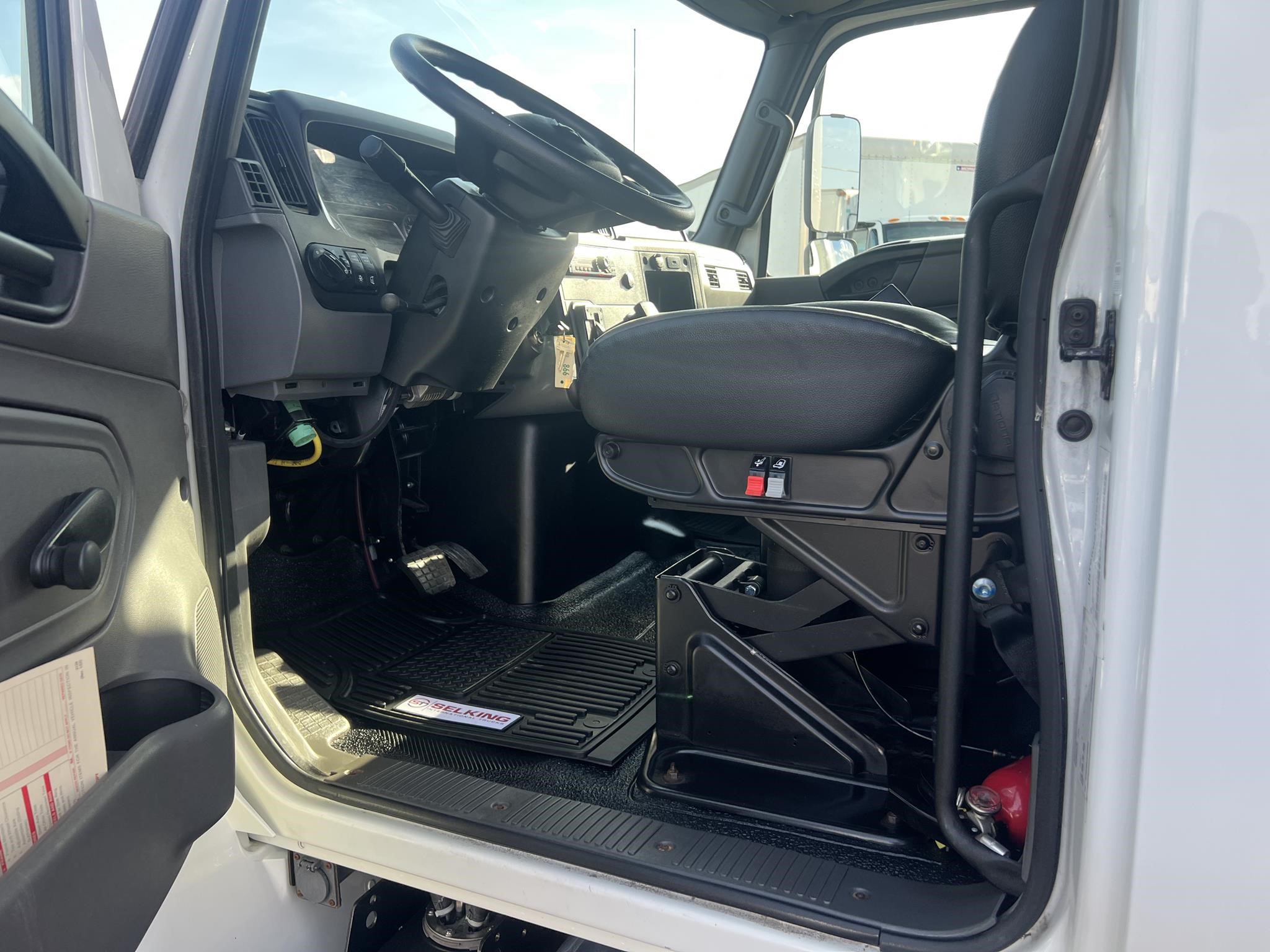 2019 INTERNATIONAL MV 2019 INTERNATIONAL MV - image 6 of 6