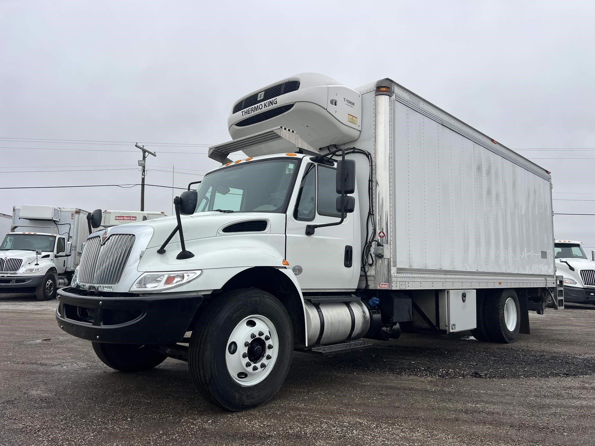 2019 INTERNATIONAL DURASTAR 4300 2019 INTERNATIONAL DURASTAR 4300 - image 1 of 6