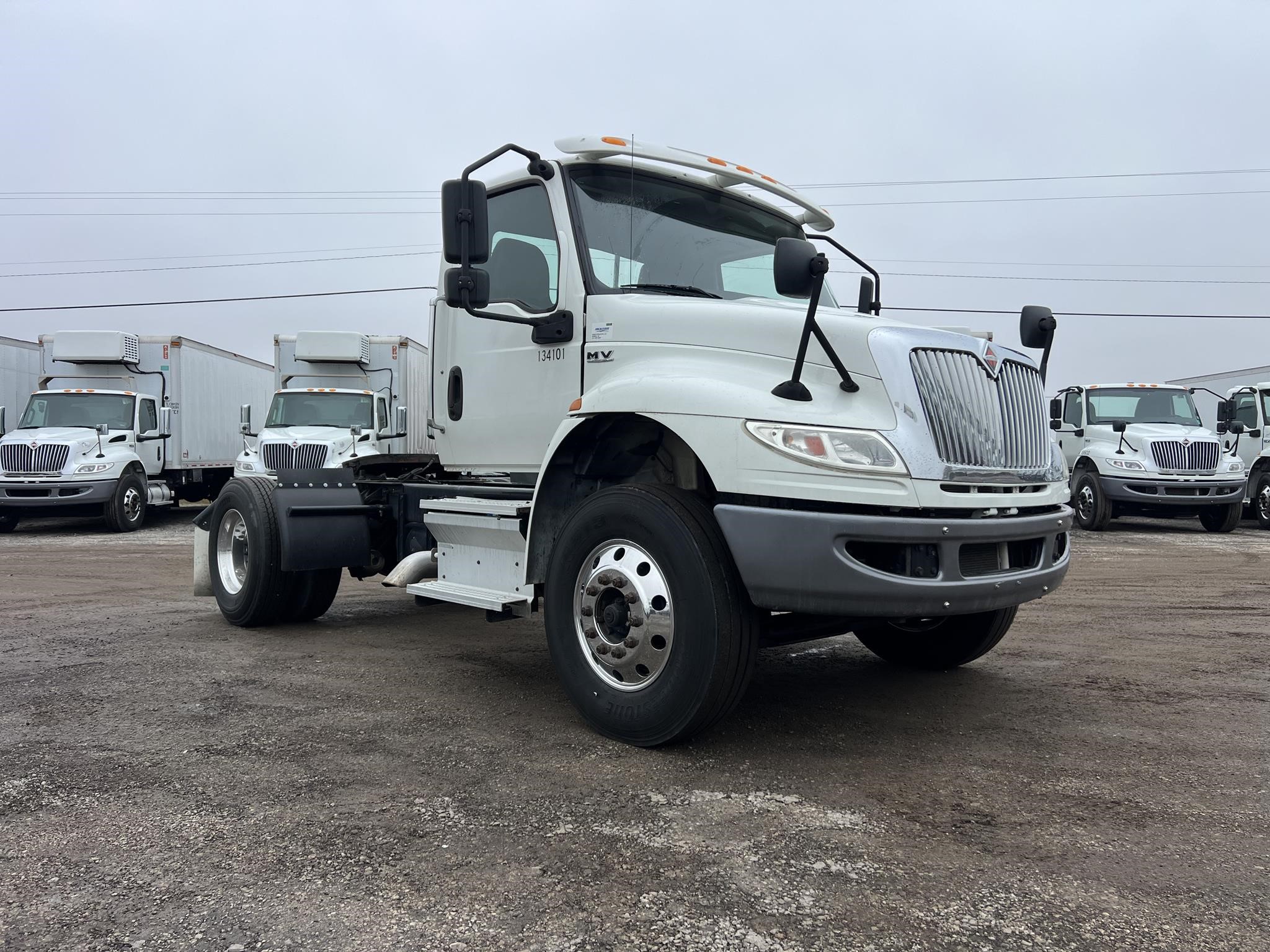 2021 INTERNATIONAL MV 2021 INTERNATIONAL MV - image 2 of 6