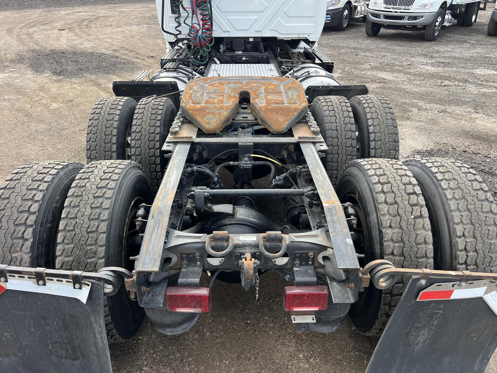 2019 INTERNATIONAL LT 2019 INTERNATIONAL LT - image 5 of 6