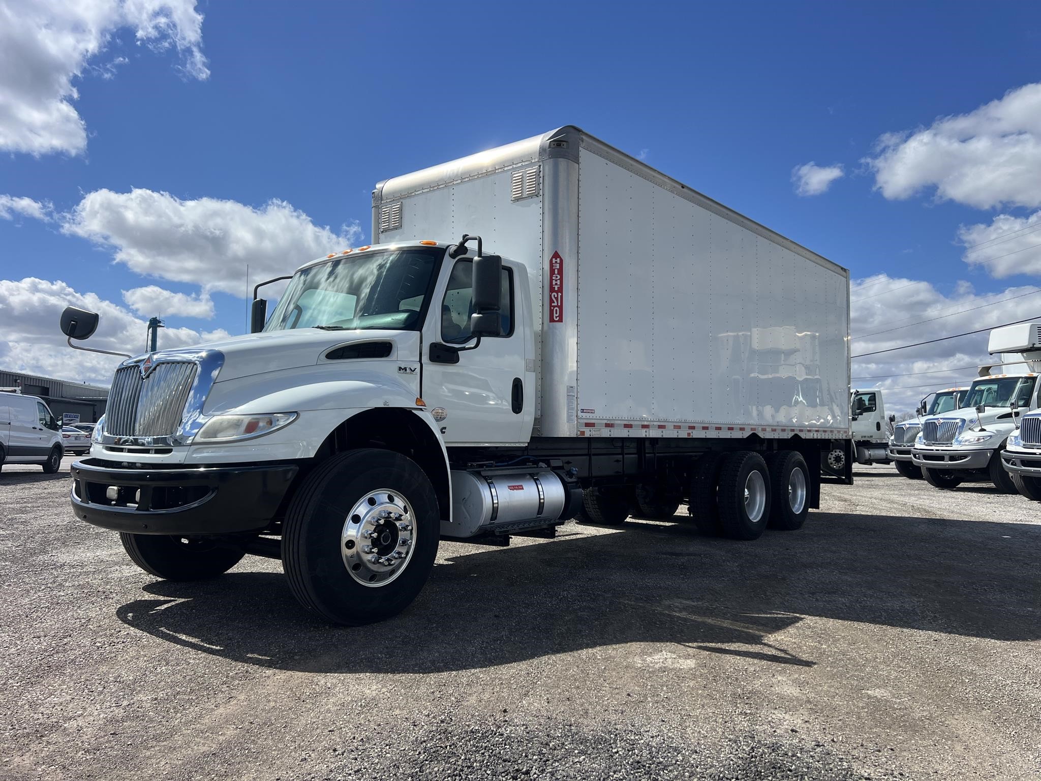 2020 INTERNATIONAL MV 2020 INTERNATIONAL MV - image 2 of 6