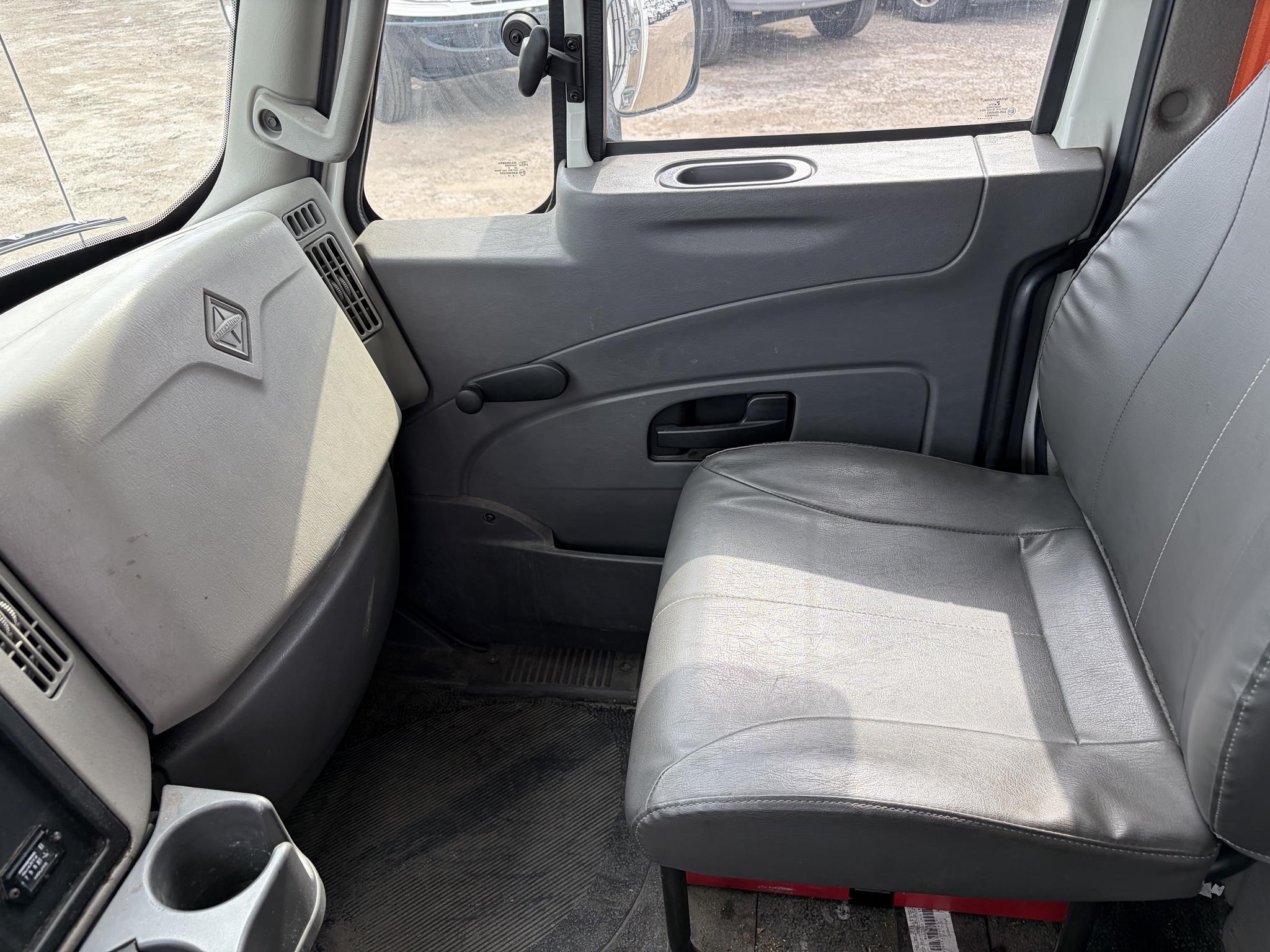 2019 INTERNATIONAL DURASTAR 4300 11018839606 2019 INTERNATIONAL DURASTAR 4300 11018839606