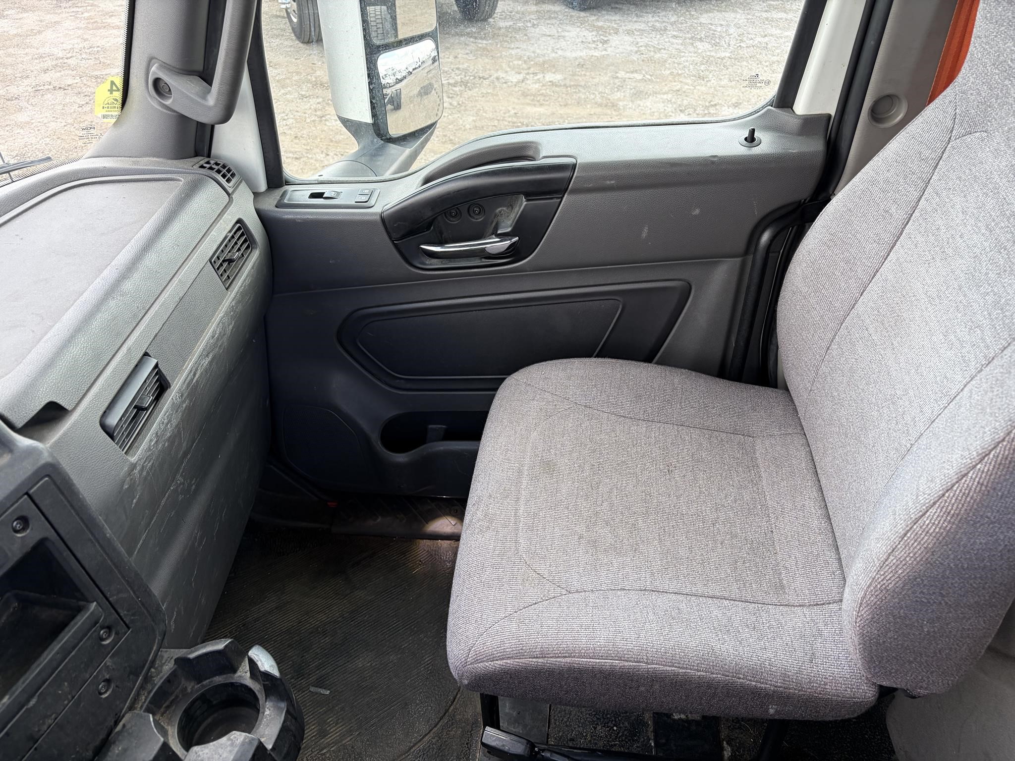 2021 INTERNATIONAL MV 2021 INTERNATIONAL MV - image 6 of 6