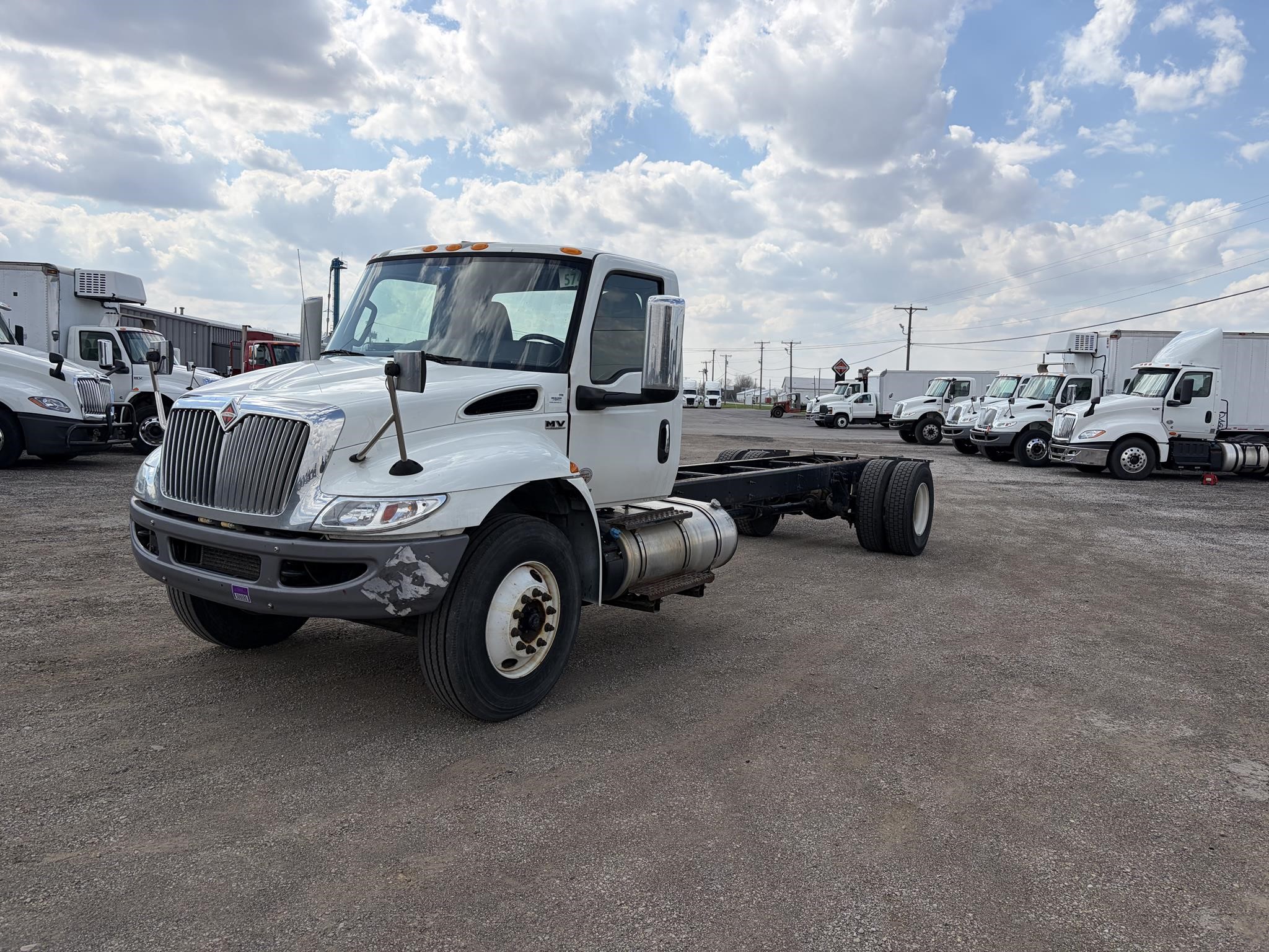 2021 INTERNATIONAL MV 2021 INTERNATIONAL MV - image 2 of 6