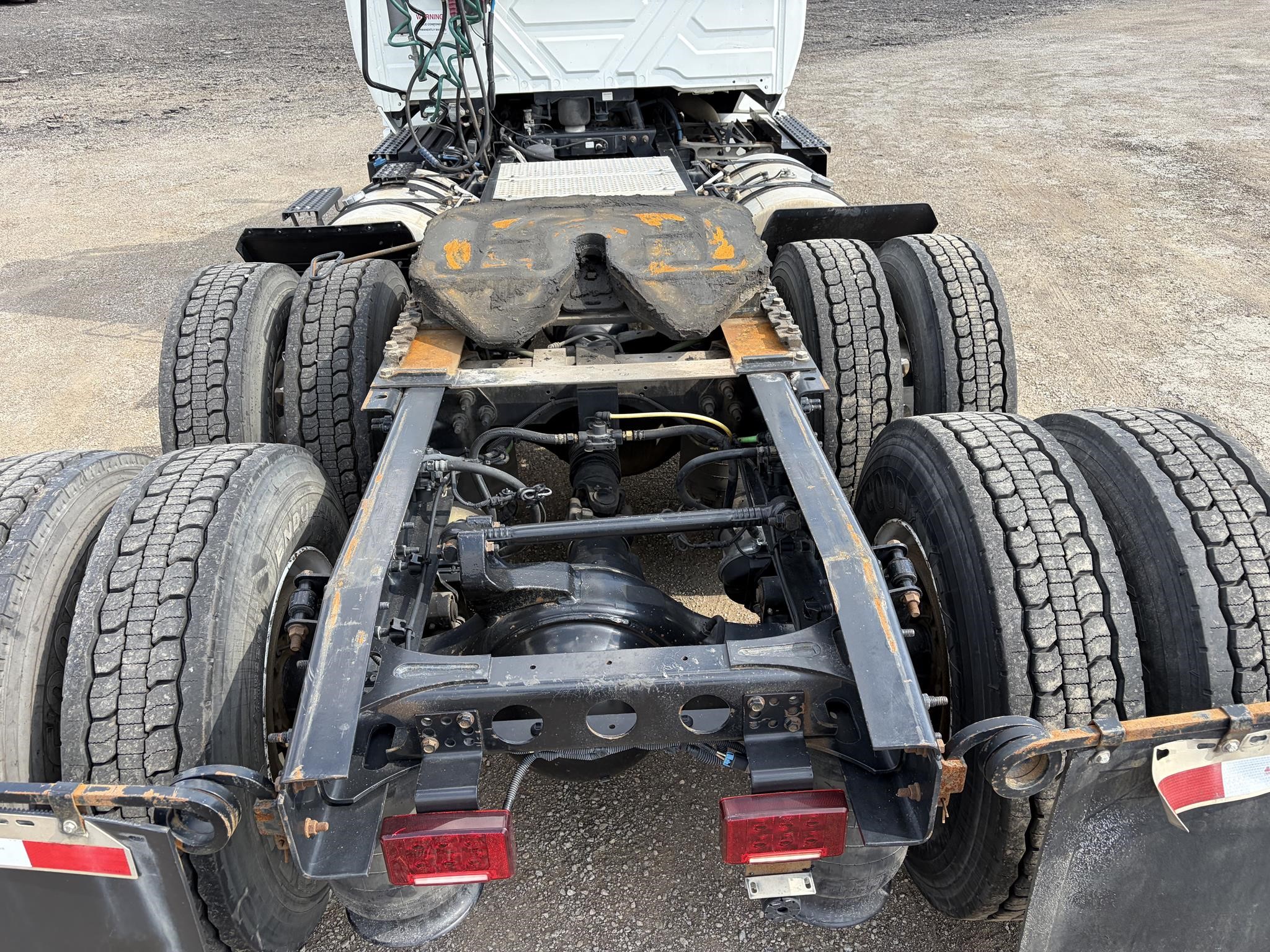 2019 INTERNATIONAL LT 2019 INTERNATIONAL LT - image 5 of 6