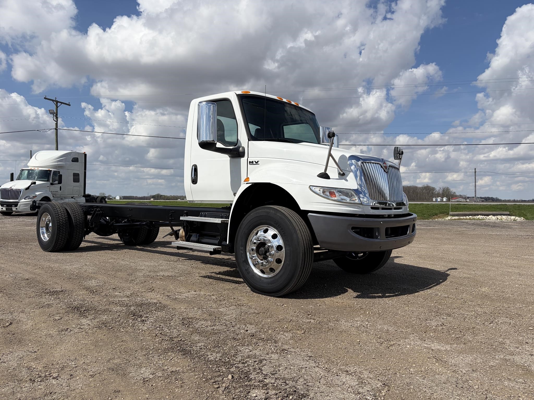 2019 INTERNATIONAL MV 2019 INTERNATIONAL MV - image 1 of 6