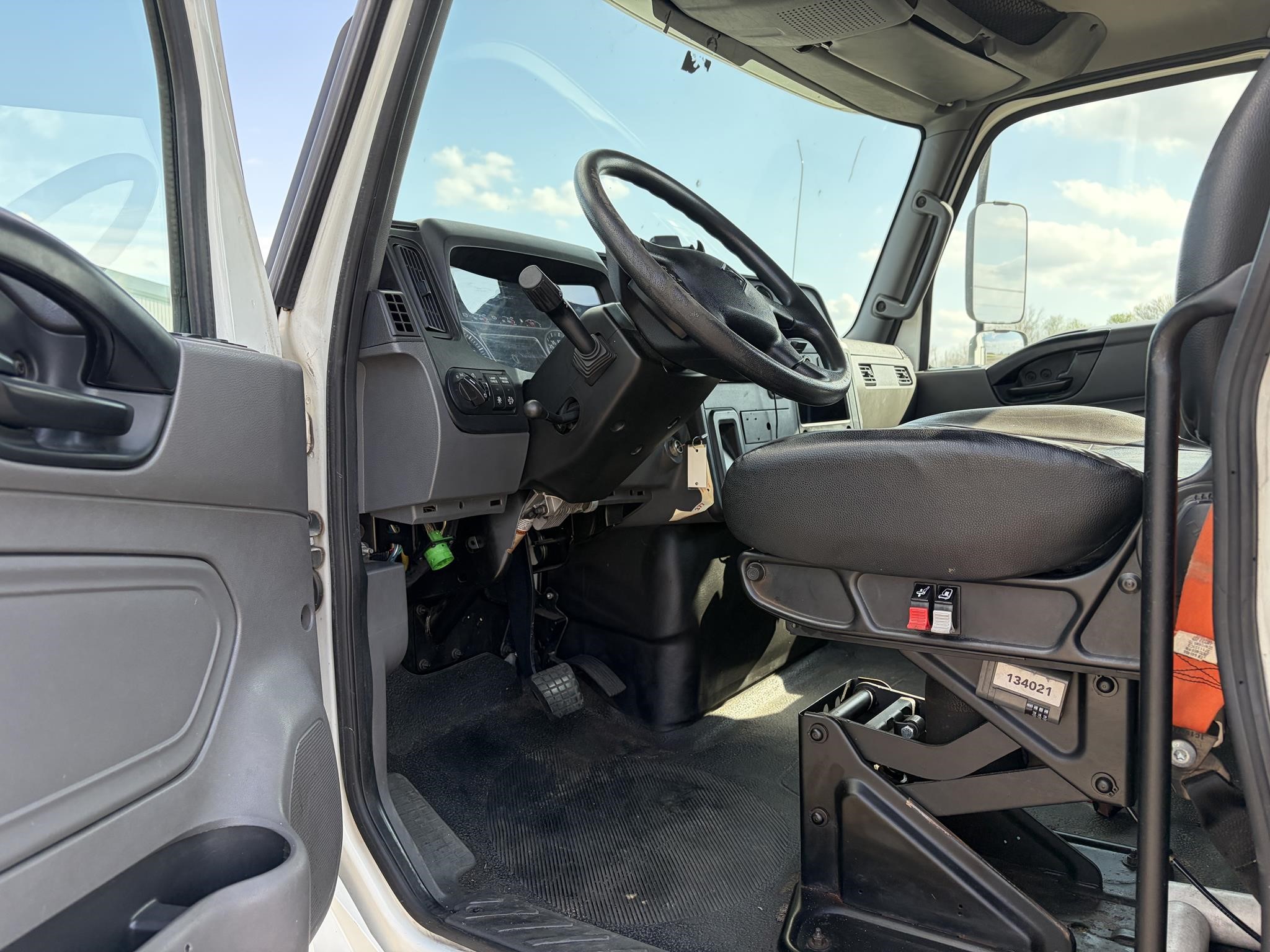 2021 INTERNATIONAL MV 2021 INTERNATIONAL MV - image 6 of 6