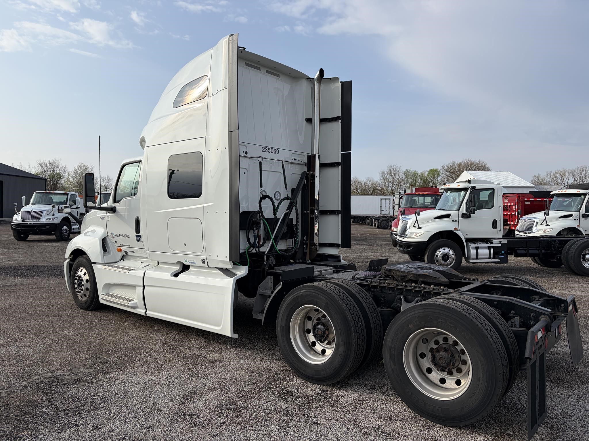 2023 INTERNATIONAL LT 2023 INTERNATIONAL LT - image 4 of 6