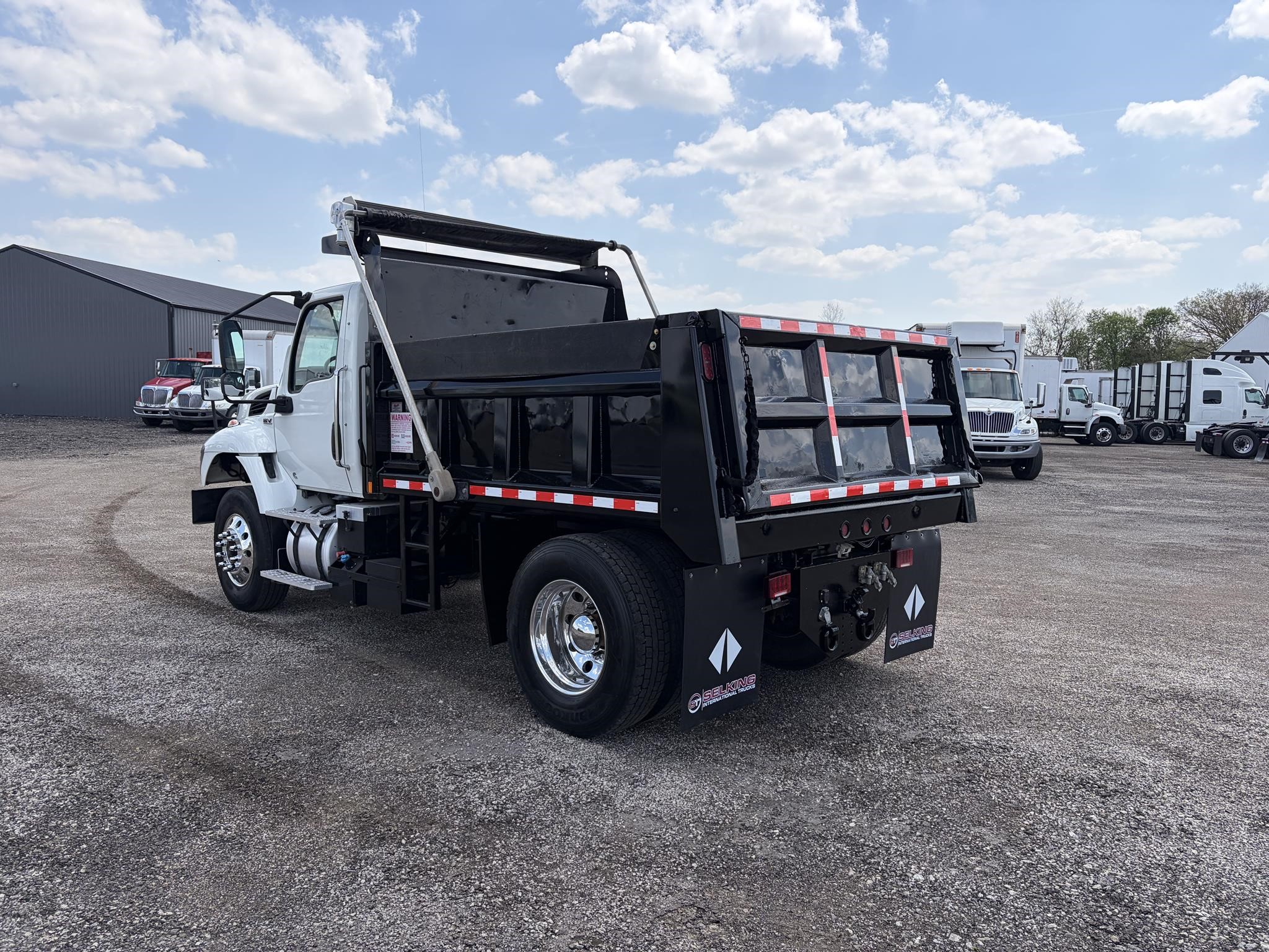 2019 INTERNATIONAL HV 2019 INTERNATIONAL HV - image 4 of 6