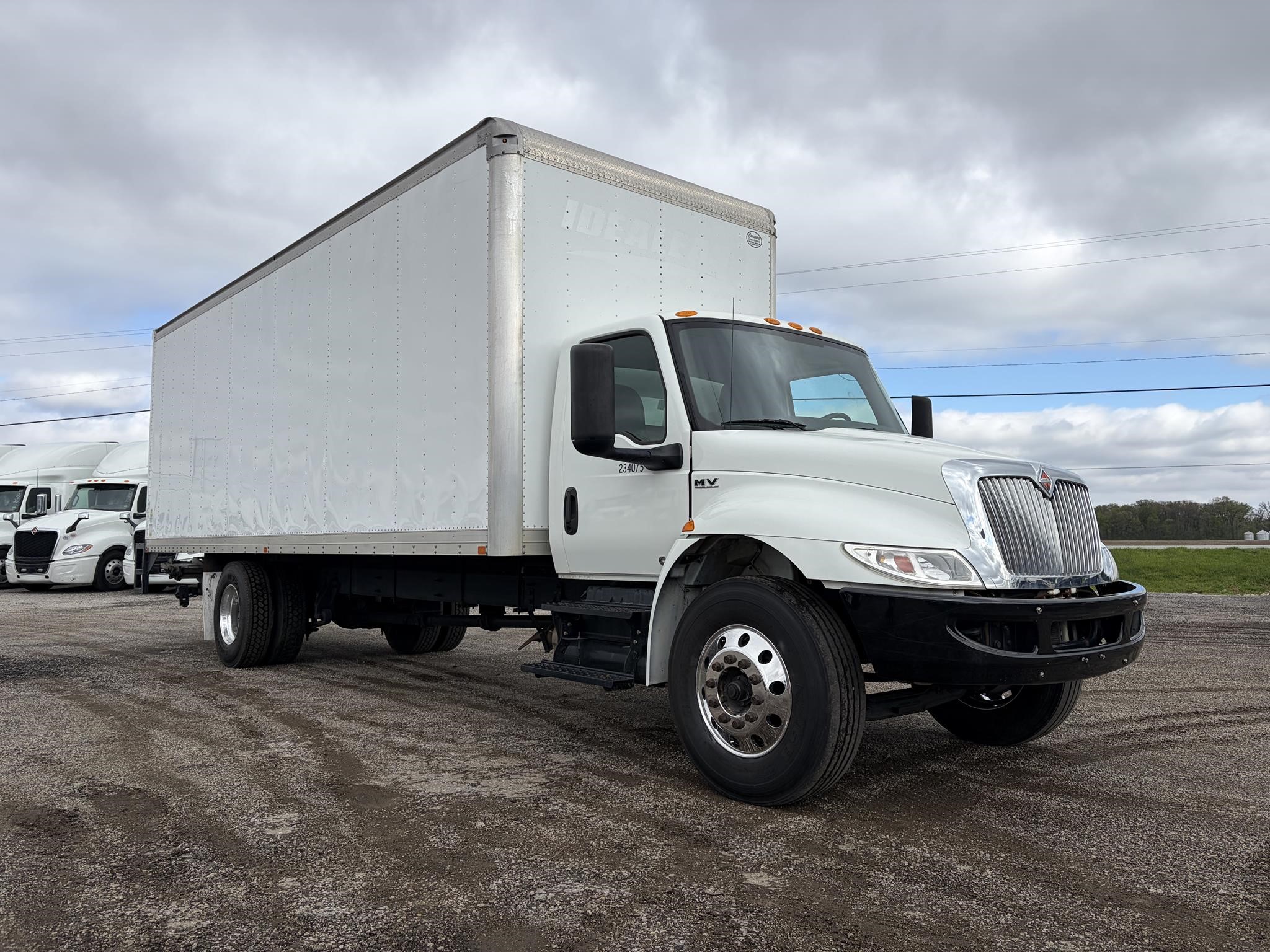 2022 INTERNATIONAL MV 2022 INTERNATIONAL MV - image 2 of 6