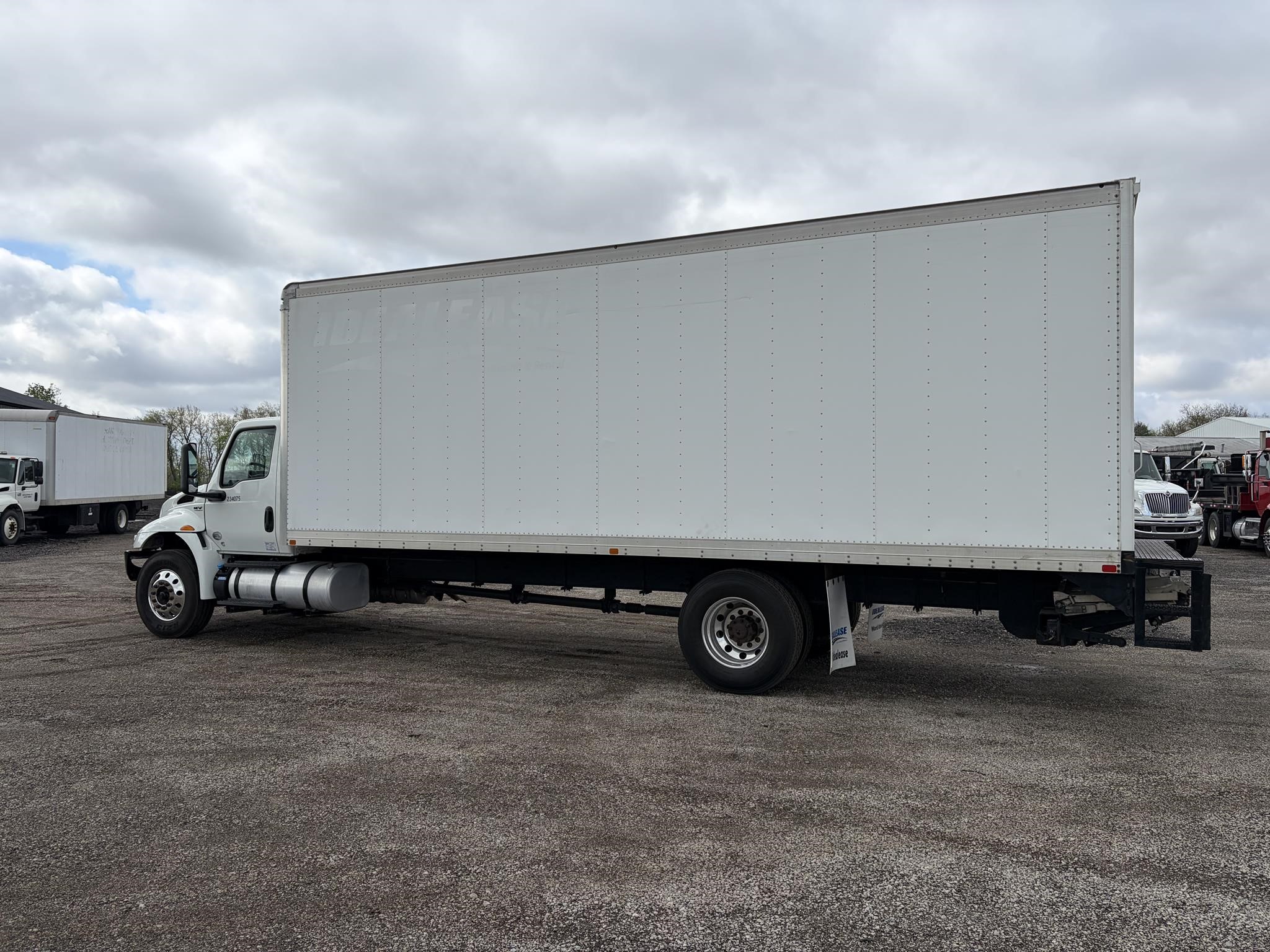 2022 INTERNATIONAL MV 2022 INTERNATIONAL MV - image 4 of 6
