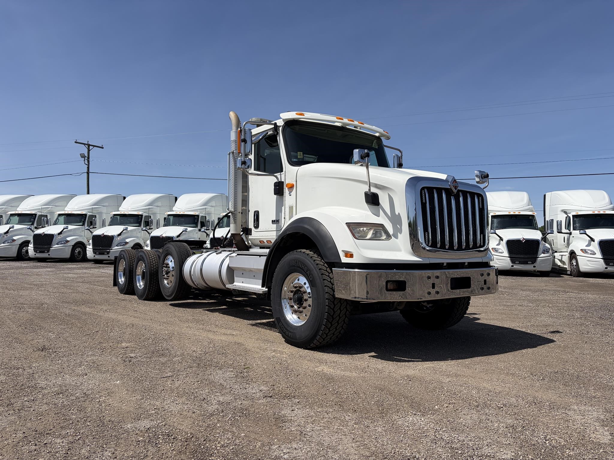 2020 INTERNATIONAL HX 2020 INTERNATIONAL HX - image 2 of 6