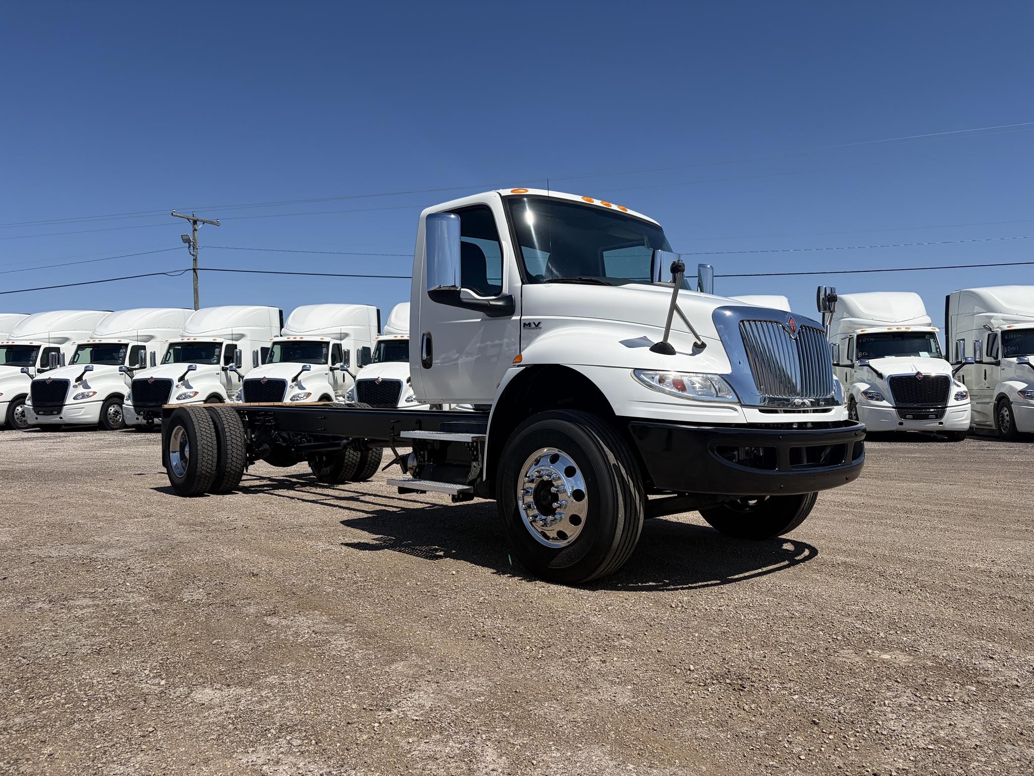 2019 INTERNATIONAL MV 2019 INTERNATIONAL MV - image 2 of 6