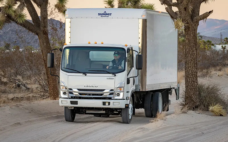 Isuzu NQR Standard Cab Isuzu NQR Standard Cab - image 3 of 6