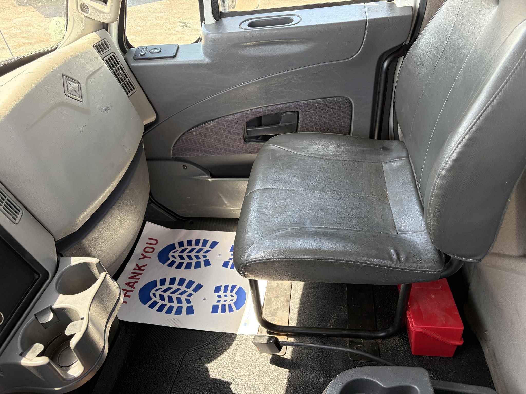 2018 INTERNATIONAL DURASTAR 4400 11027115672 2018 INTERNATIONAL DURASTAR 4400 11027115672