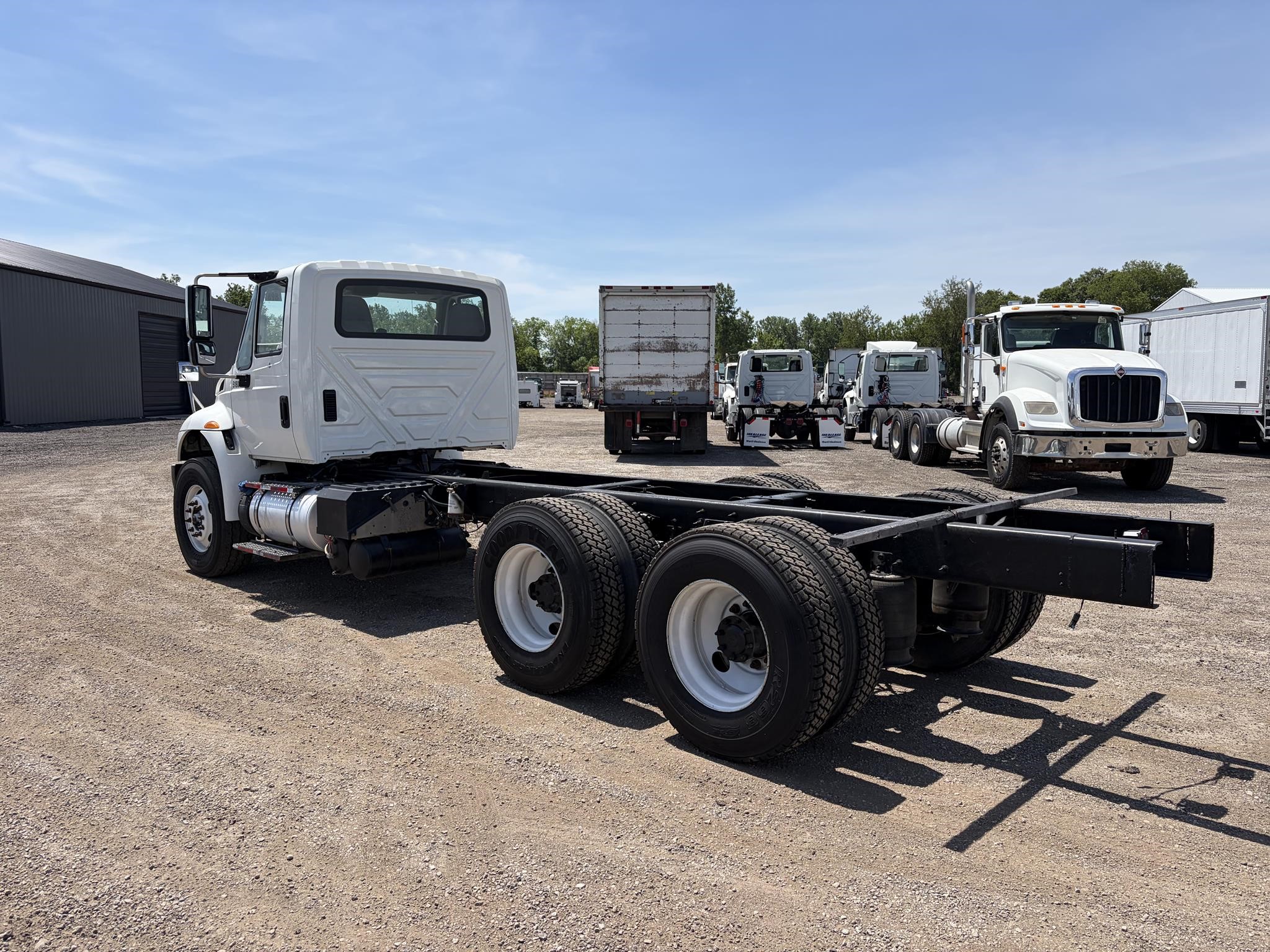 2018 INTERNATIONAL DURASTAR 4400 2018 INTERNATIONAL DURASTAR 4400 - image 5 of 6