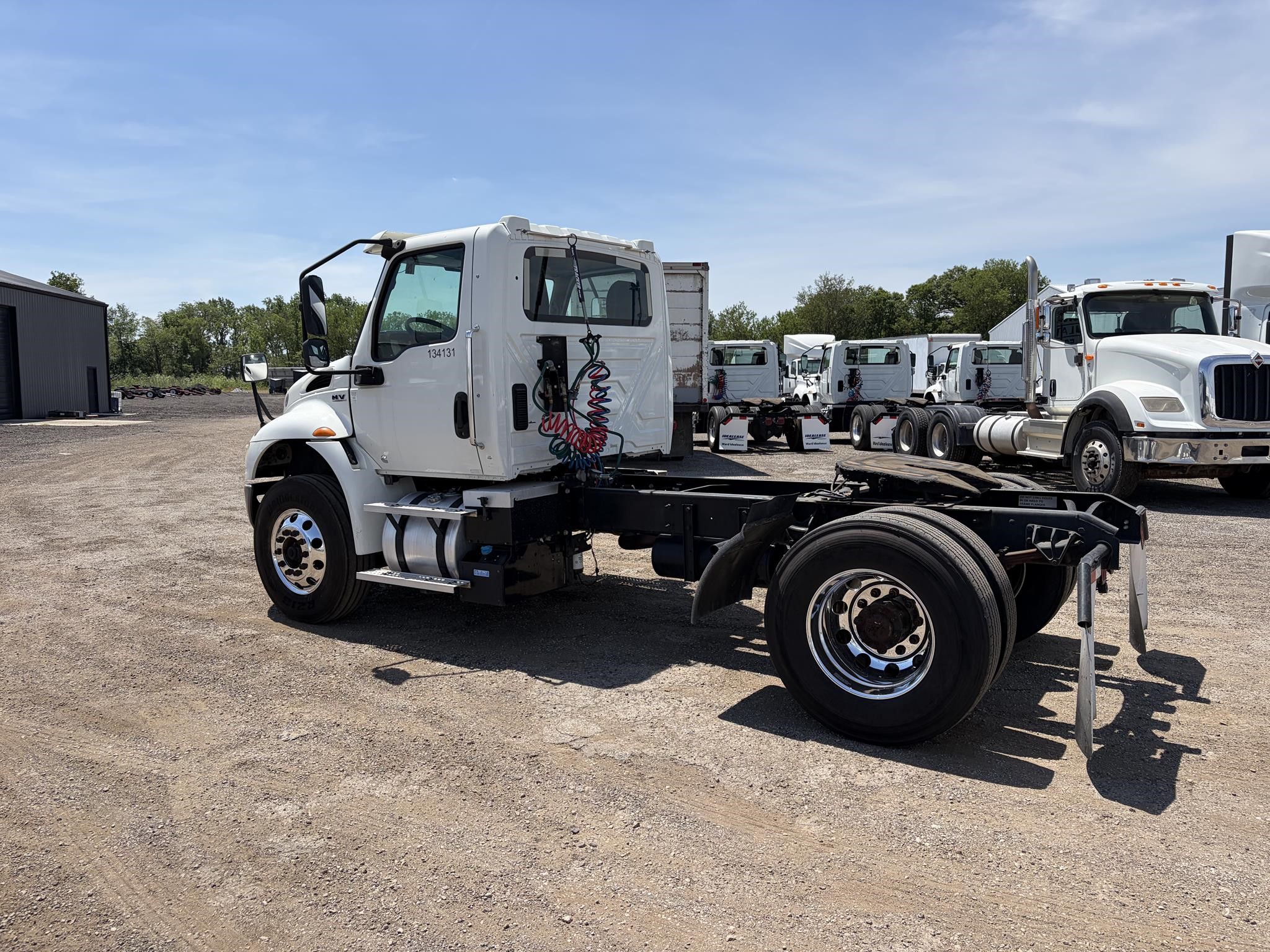 2021 INTERNATIONAL MV 2021 INTERNATIONAL MV - image 4 of 6
