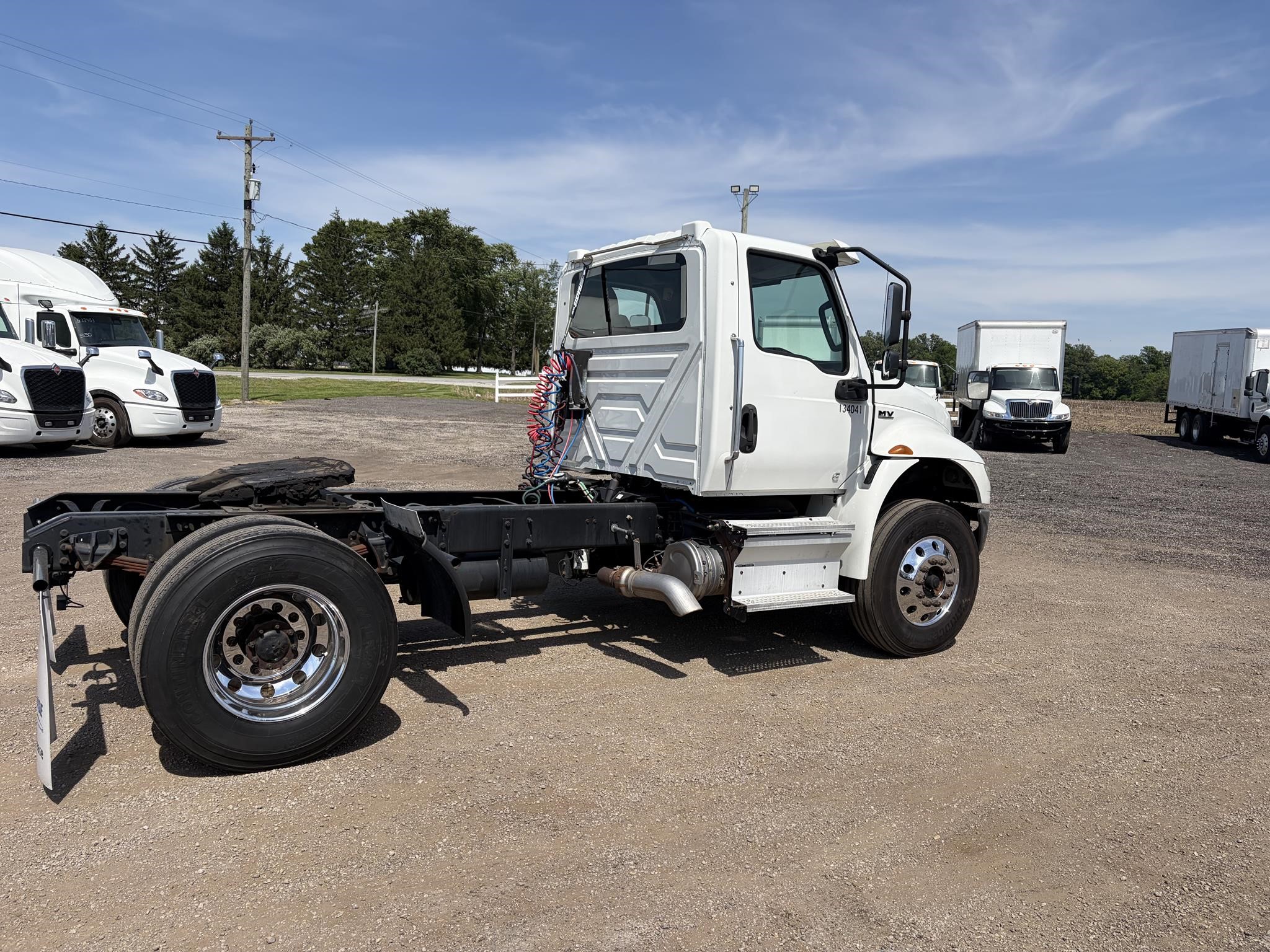 2021 INTERNATIONAL MV 2021 INTERNATIONAL MV - image 3 of 6