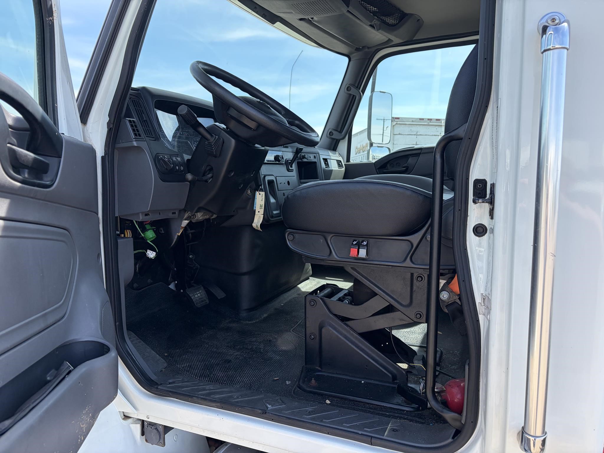 2020 INTERNATIONAL MV 2020 INTERNATIONAL MV - image 6 of 6