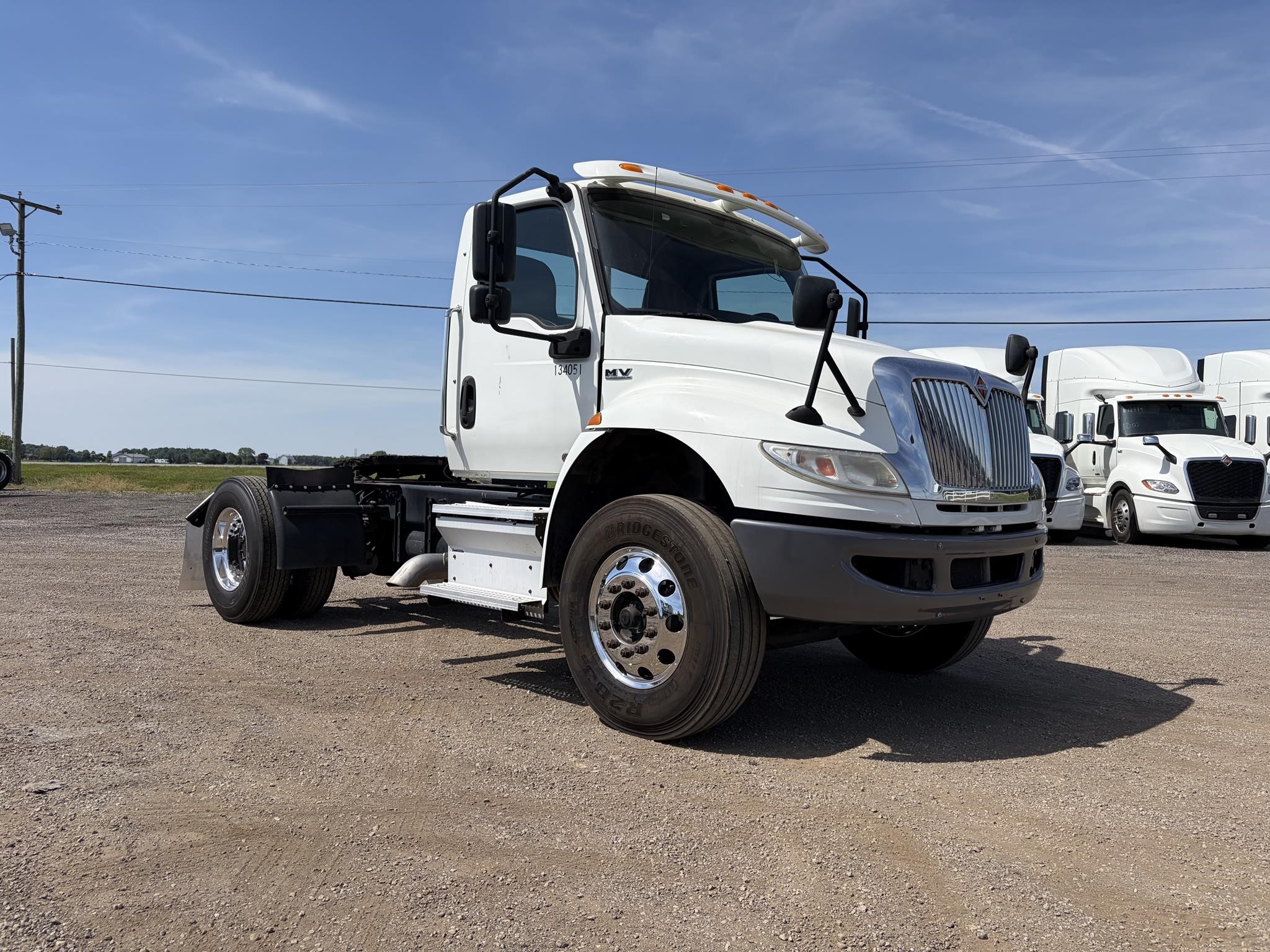 2021 INTERNATIONAL MV 2021 INTERNATIONAL MV - image 1 of 6
