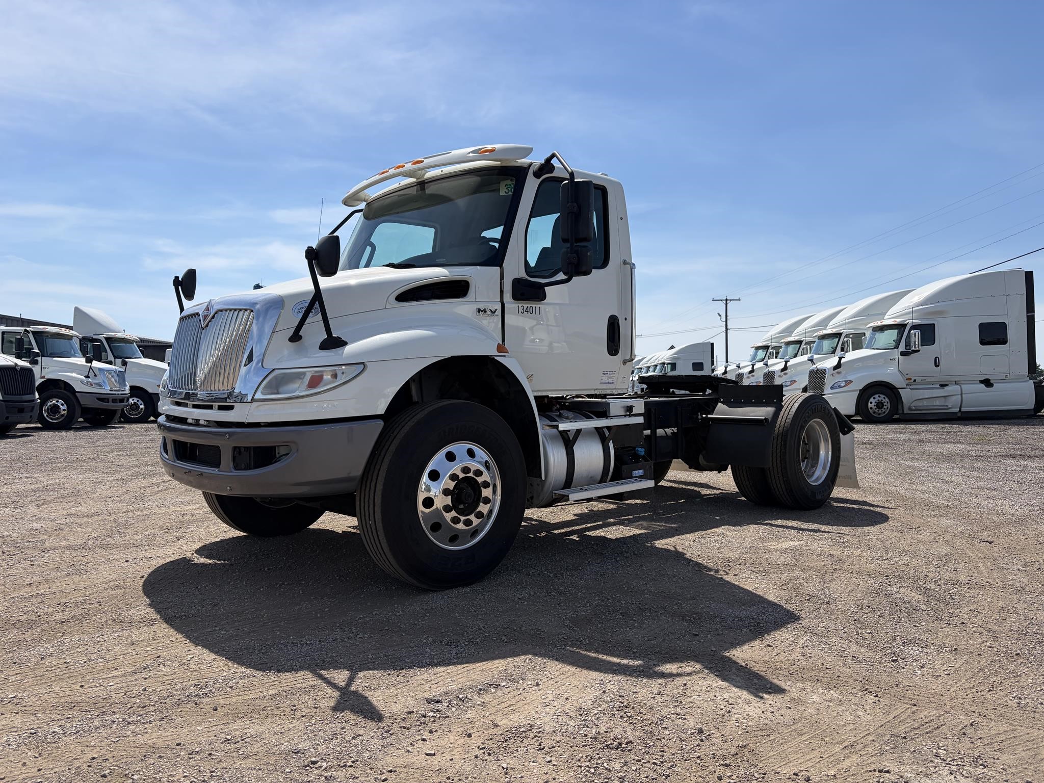 2021 INTERNATIONAL MV 2021 INTERNATIONAL MV - image 1 of 6