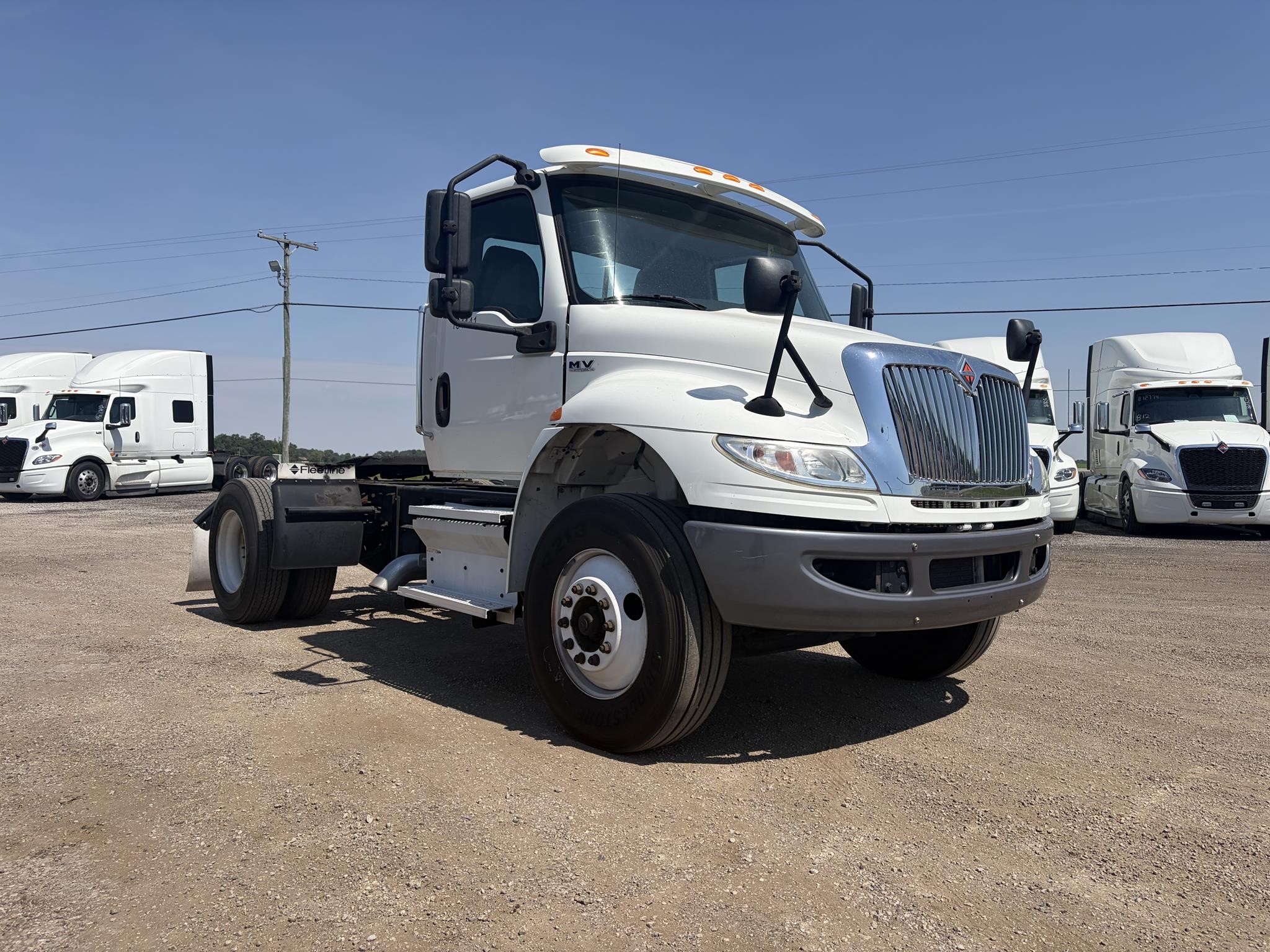 2021 INTERNATIONAL MV 2021 INTERNATIONAL MV - image 2 of 6