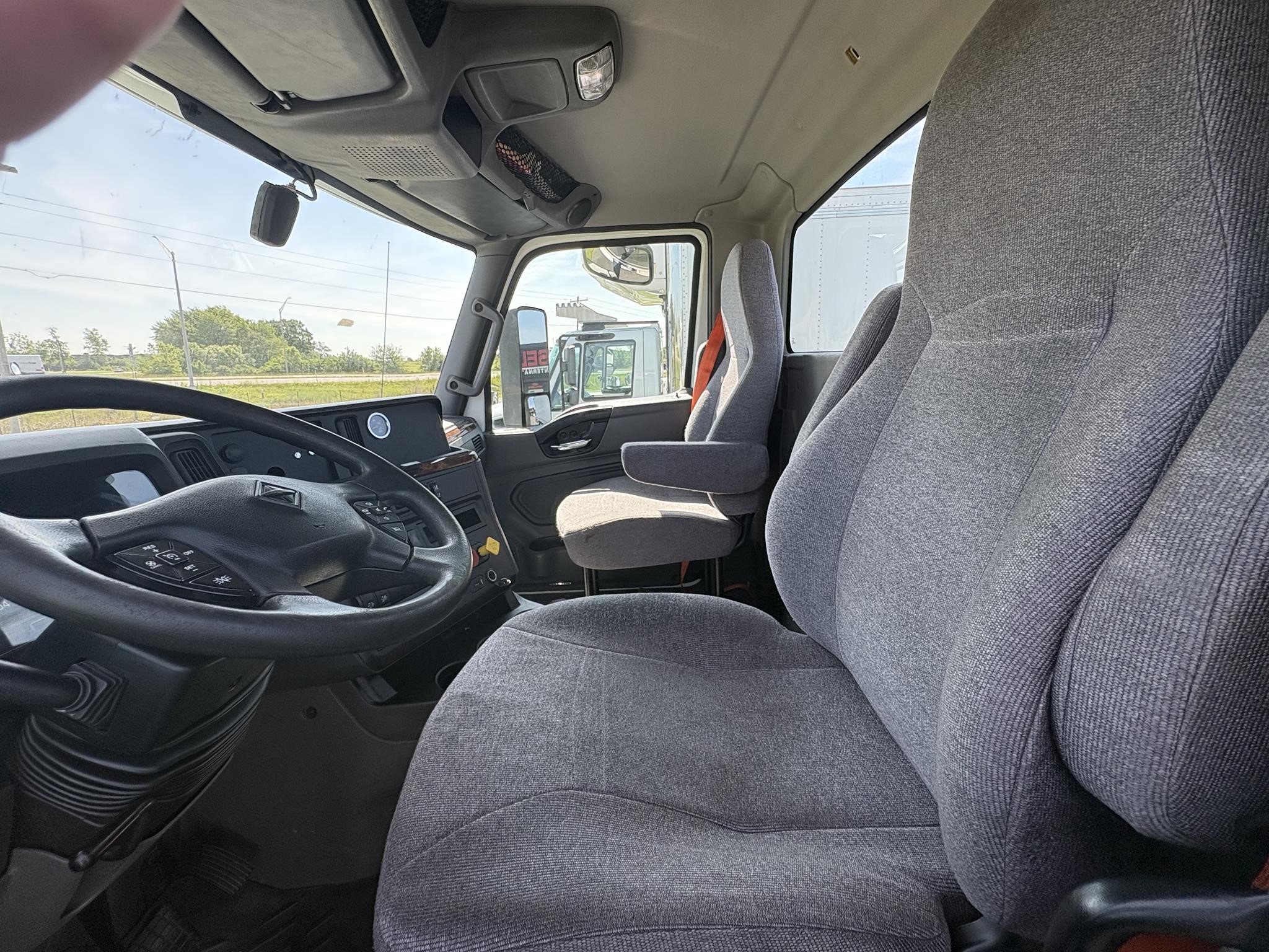 2019 INTERNATIONAL LT 11027967000 2019 INTERNATIONAL LT 11027967000