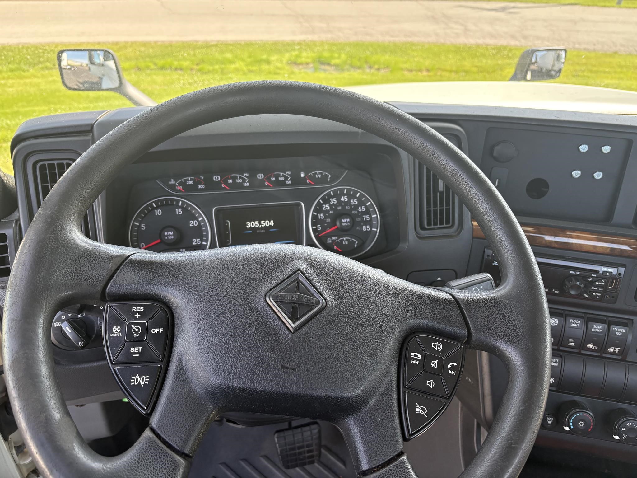 2019 INTERNATIONAL LT 11027967747 2019 INTERNATIONAL LT 11027967747
