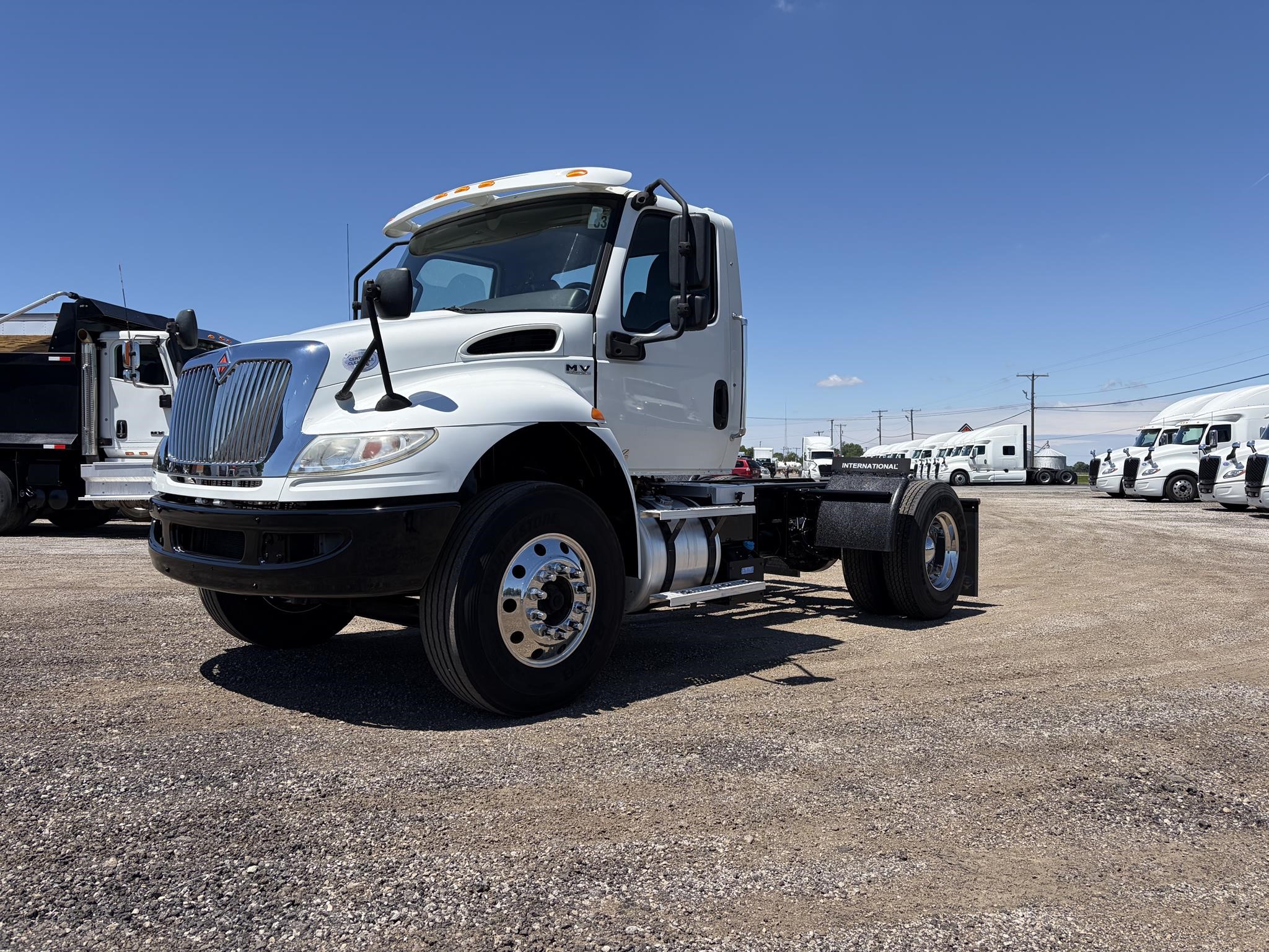 2021 INTERNATIONAL MV 2021 INTERNATIONAL MV - image 1 of 6