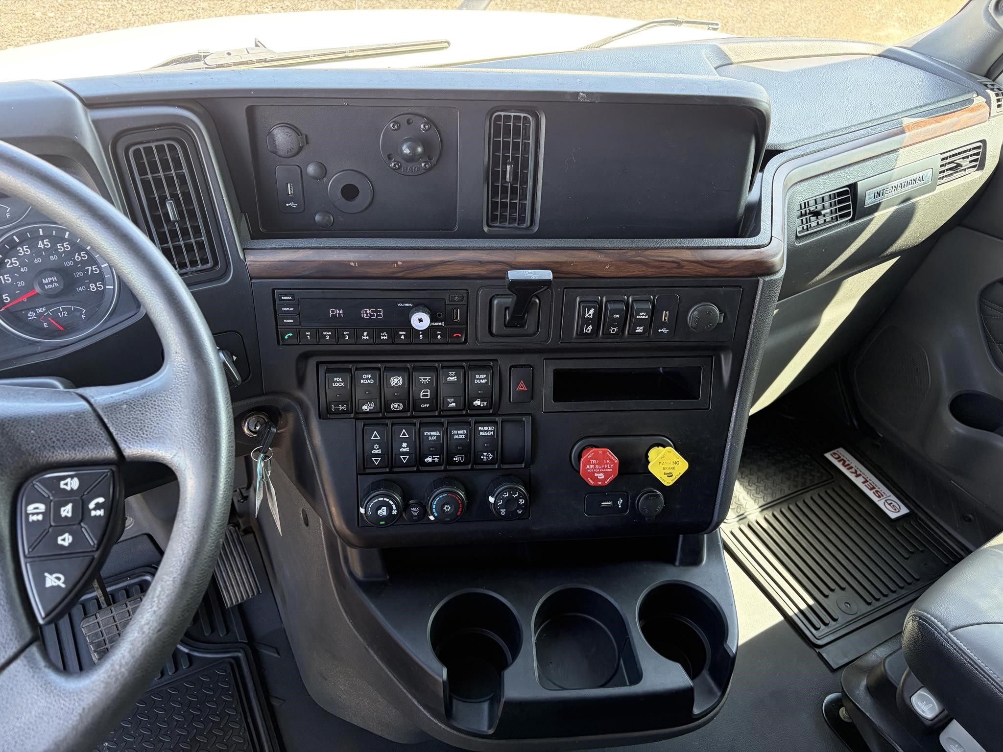 2023 INTERNATIONAL LT 11035870087 2023 INTERNATIONAL LT 11035870087