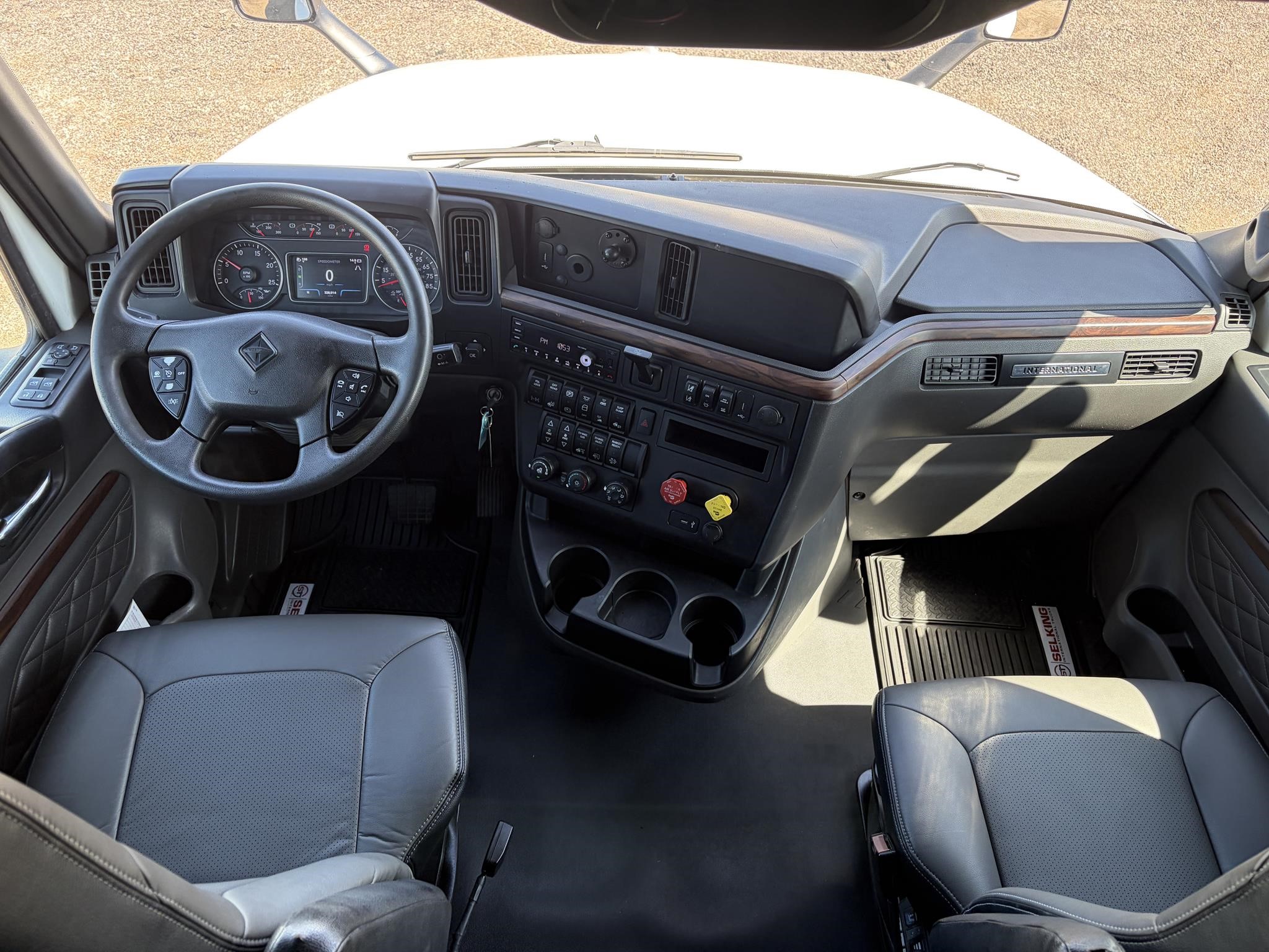2023 INTERNATIONAL LT 11035870120 2023 INTERNATIONAL LT 11035870120