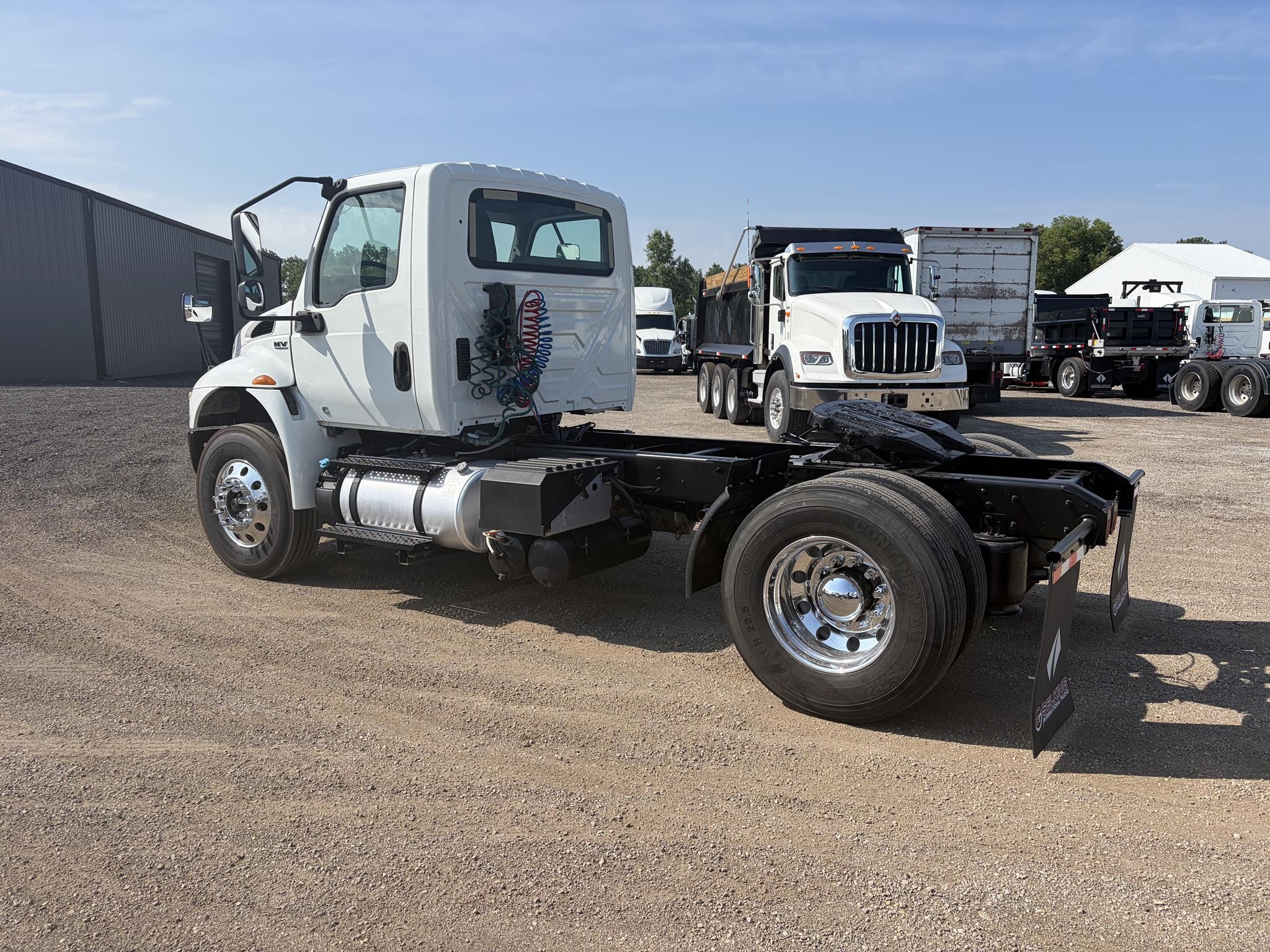 2019 INTERNATIONAL MV 2019 INTERNATIONAL MV - image 4 of 6