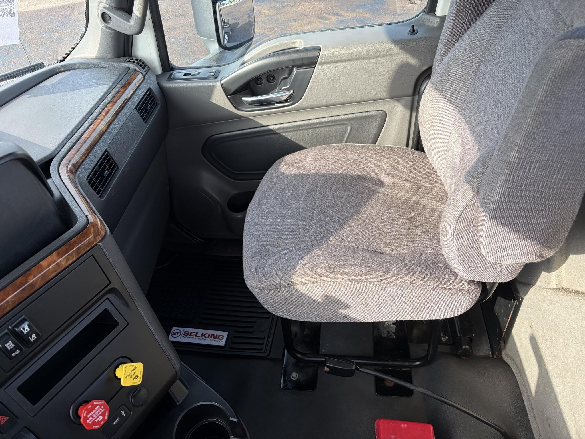 2019 INTERNATIONAL LT 11035872618 2019 INTERNATIONAL LT 11035872618