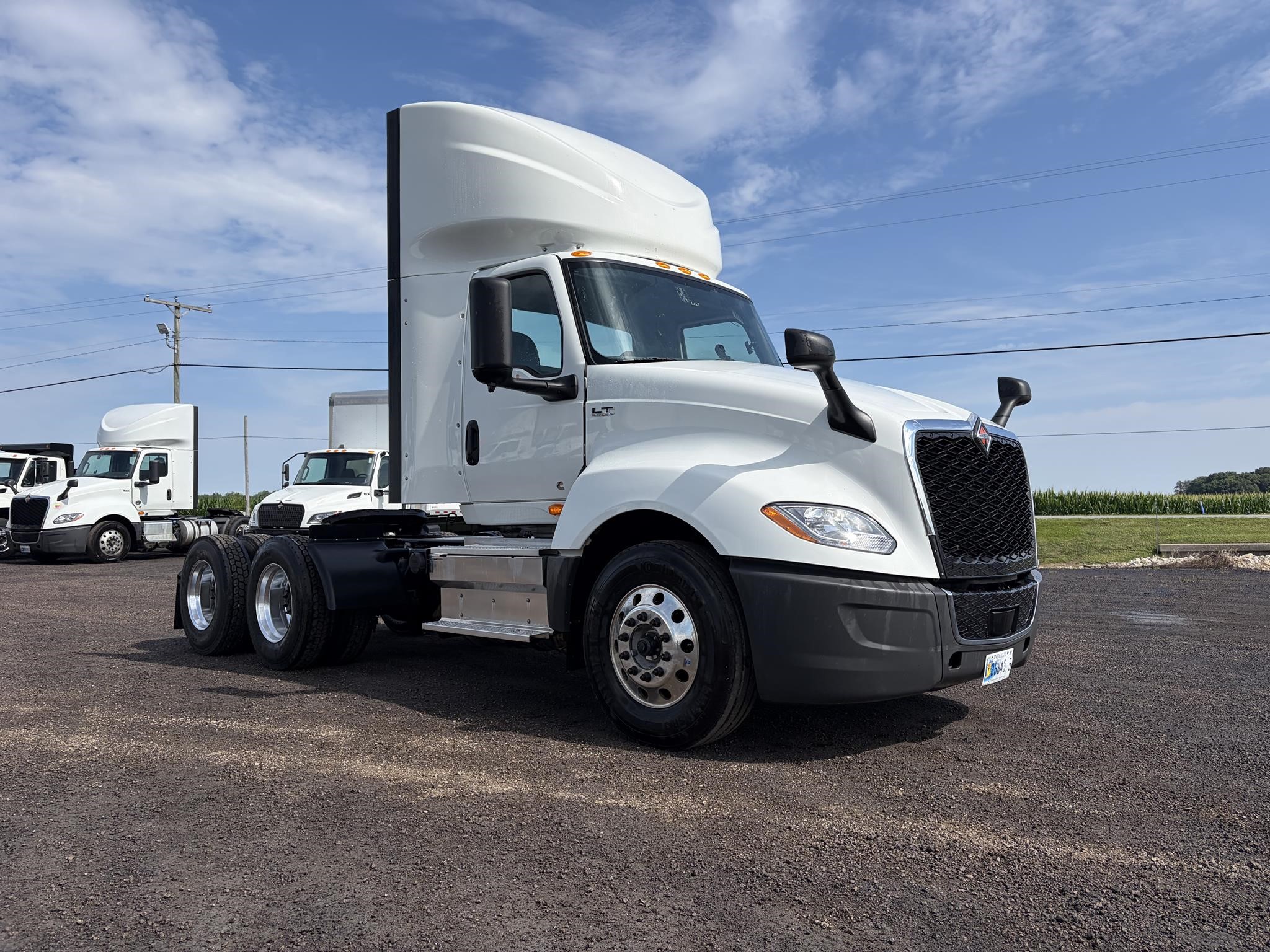 2025 INTERNATIONAL LT 2025 INTERNATIONAL LT - image 2 of 6