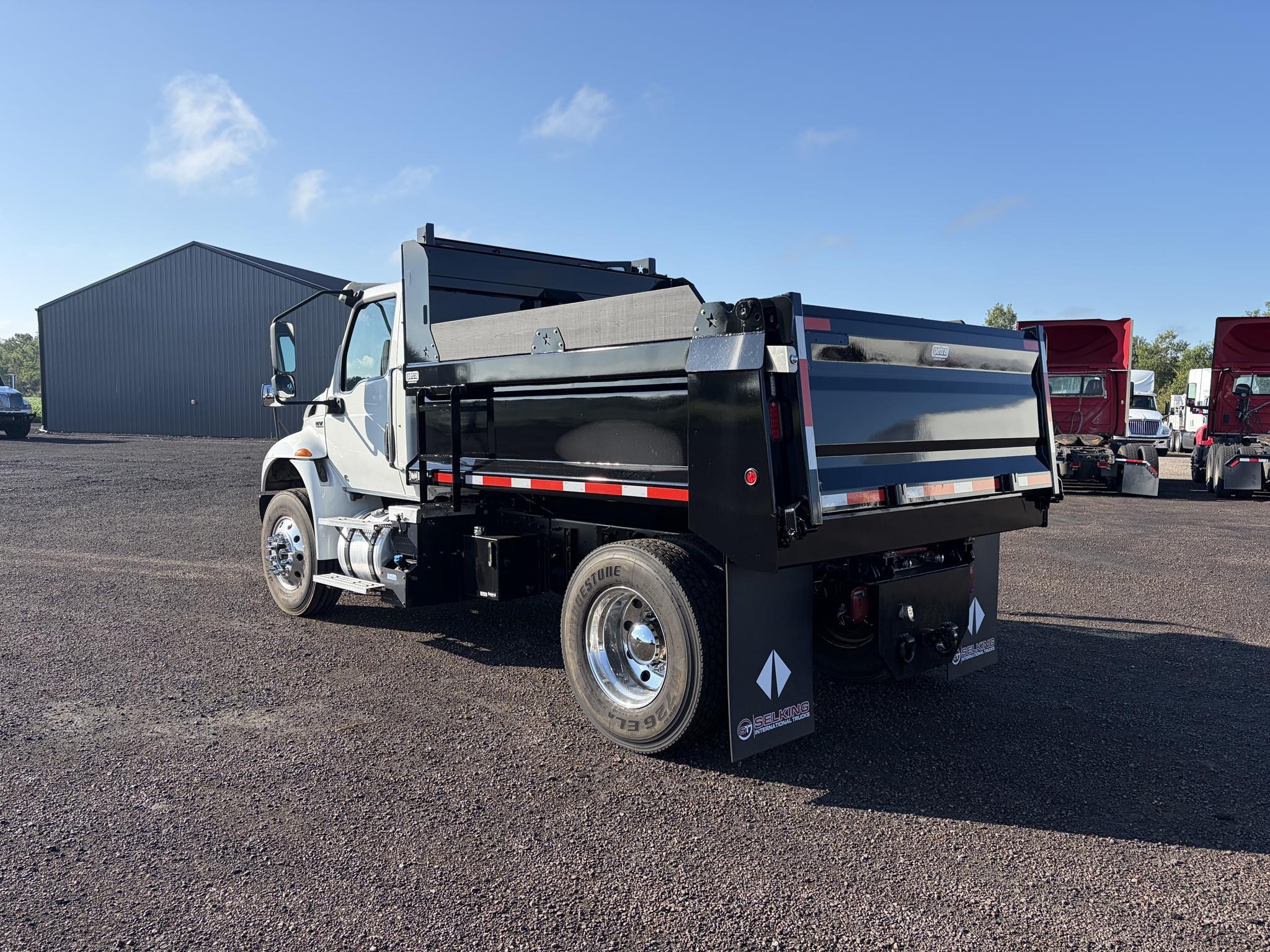 2021 INTERNATIONAL MV 2021 INTERNATIONAL MV - image 3 of 6