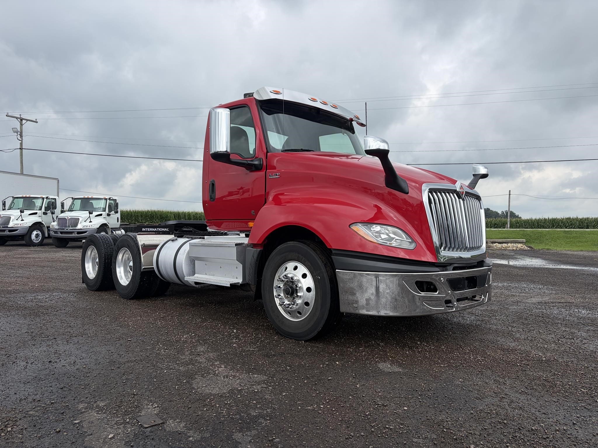 2020 INTERNATIONAL LT 2020 INTERNATIONAL LT - image 2 of 6