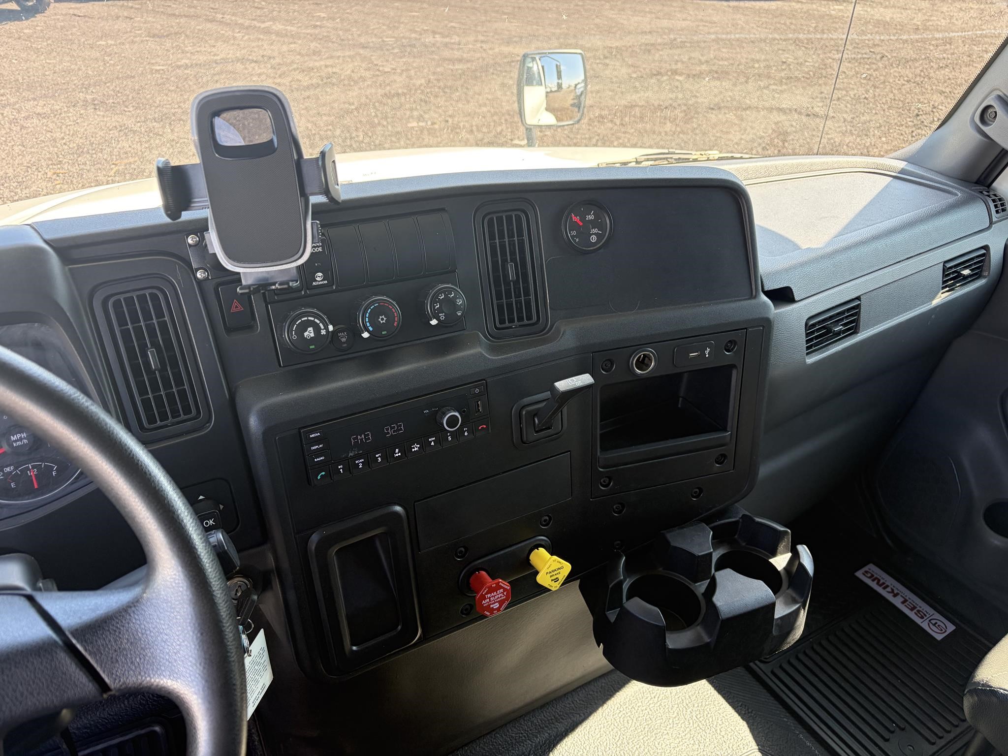 2021 INTERNATIONAL MV 11042666910 2021 INTERNATIONAL MV 11042666910