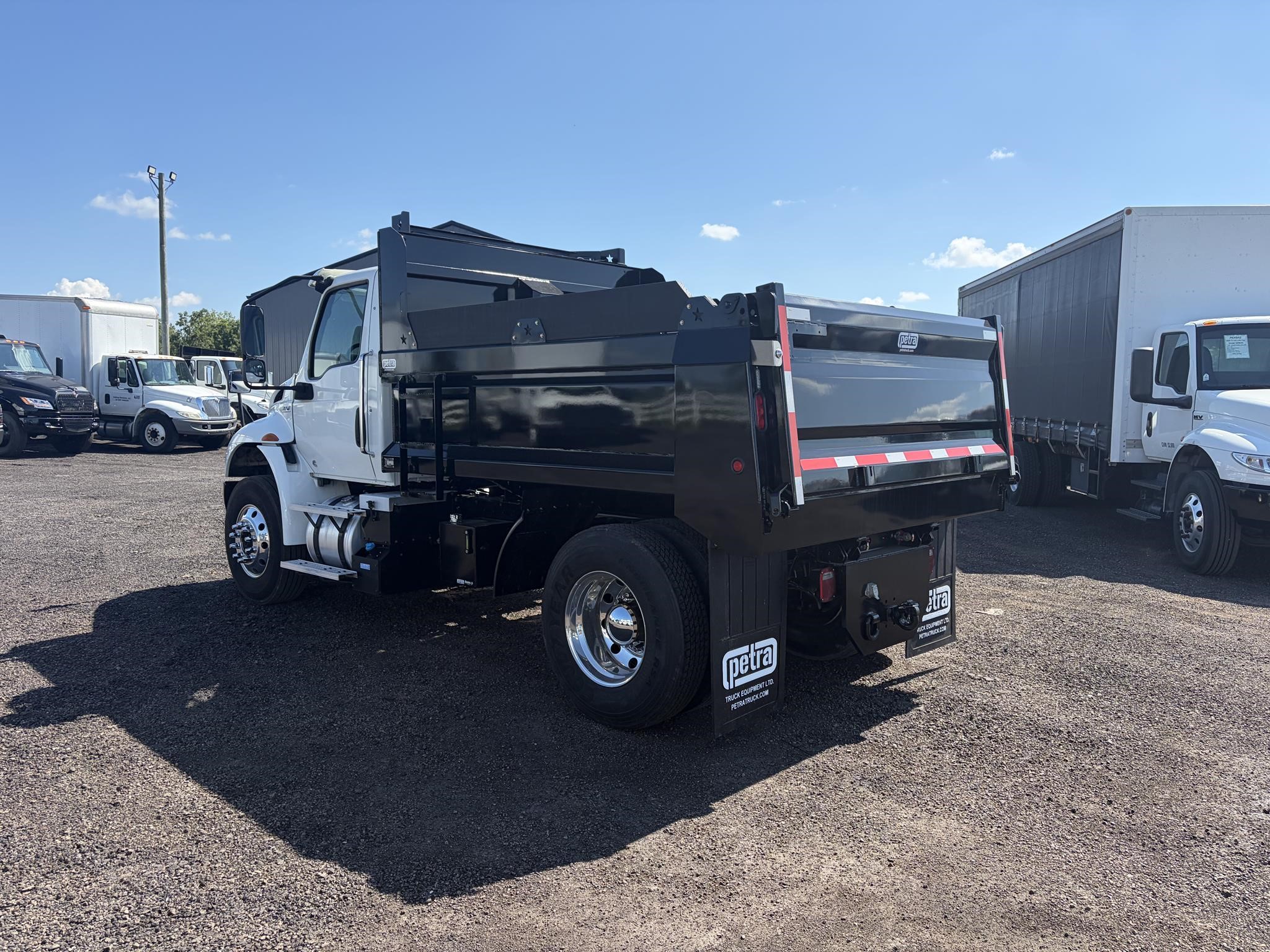 2021 INTERNATIONAL MV 2021 INTERNATIONAL MV - image 4 of 6